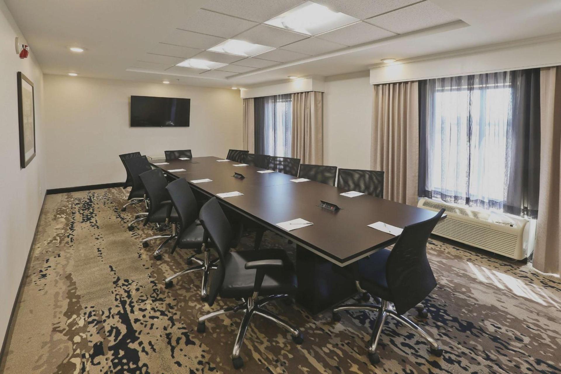 Hampton Inn Billings photo 31