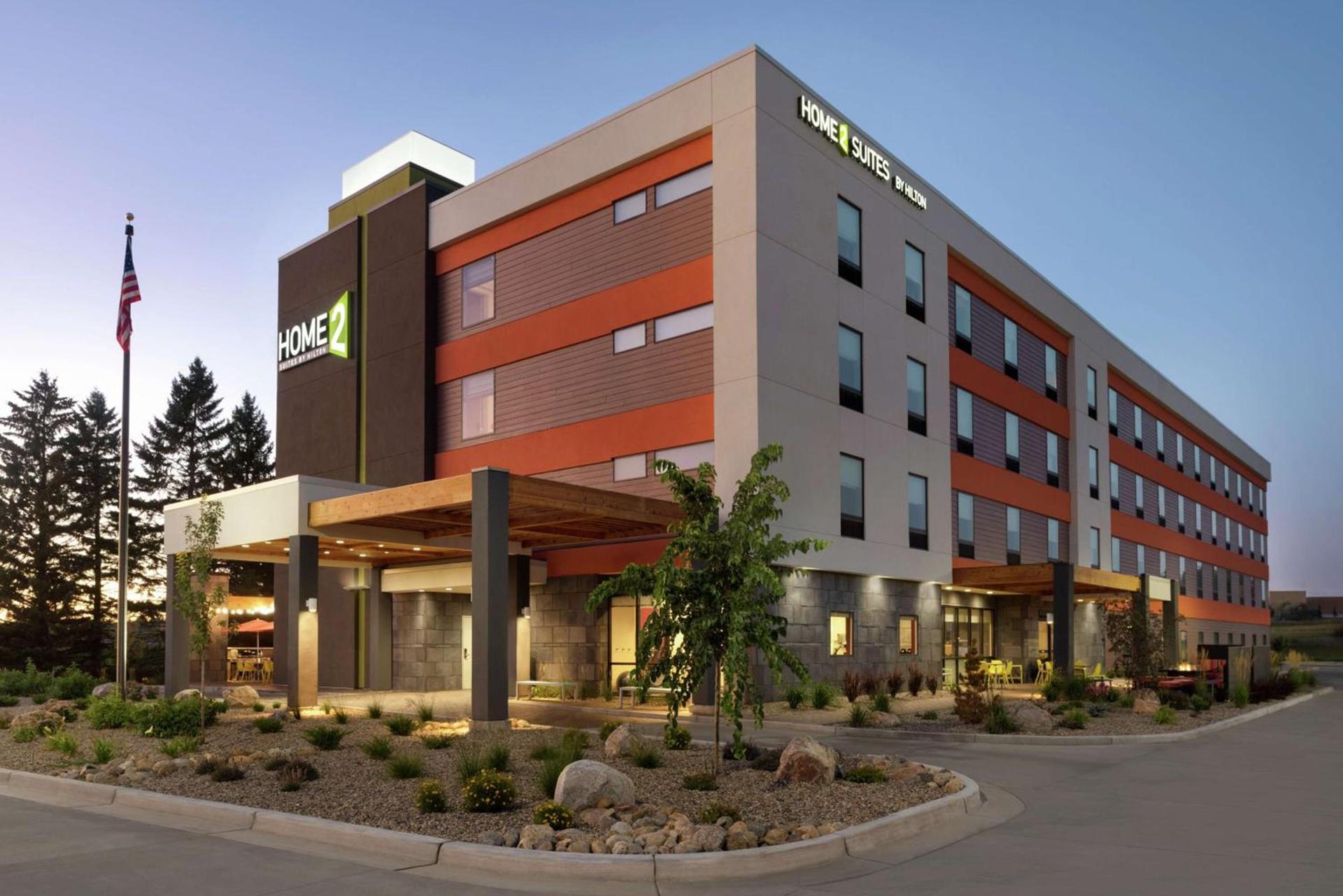 Home2 Suites By Hilton Bismarck photo 1