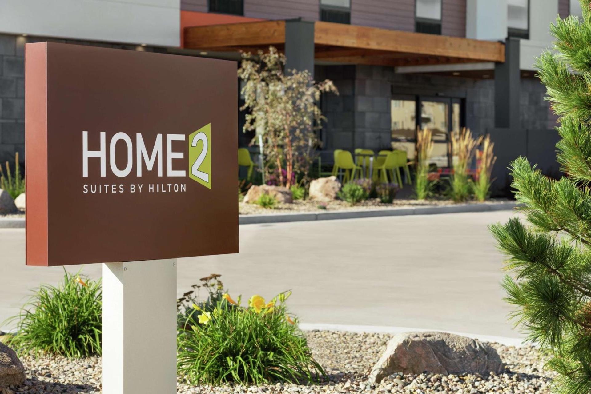 Home2 Suites By Hilton Bismarck photo 9