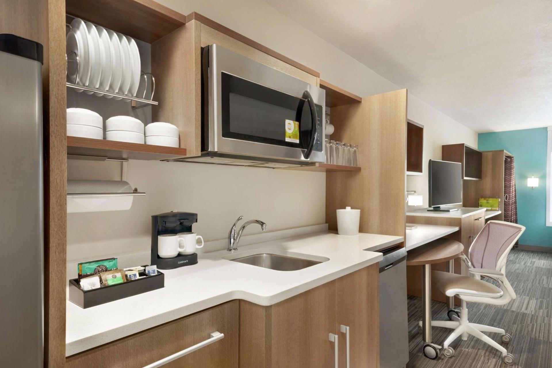 Home2 Suites By Hilton Bismarck photo 34