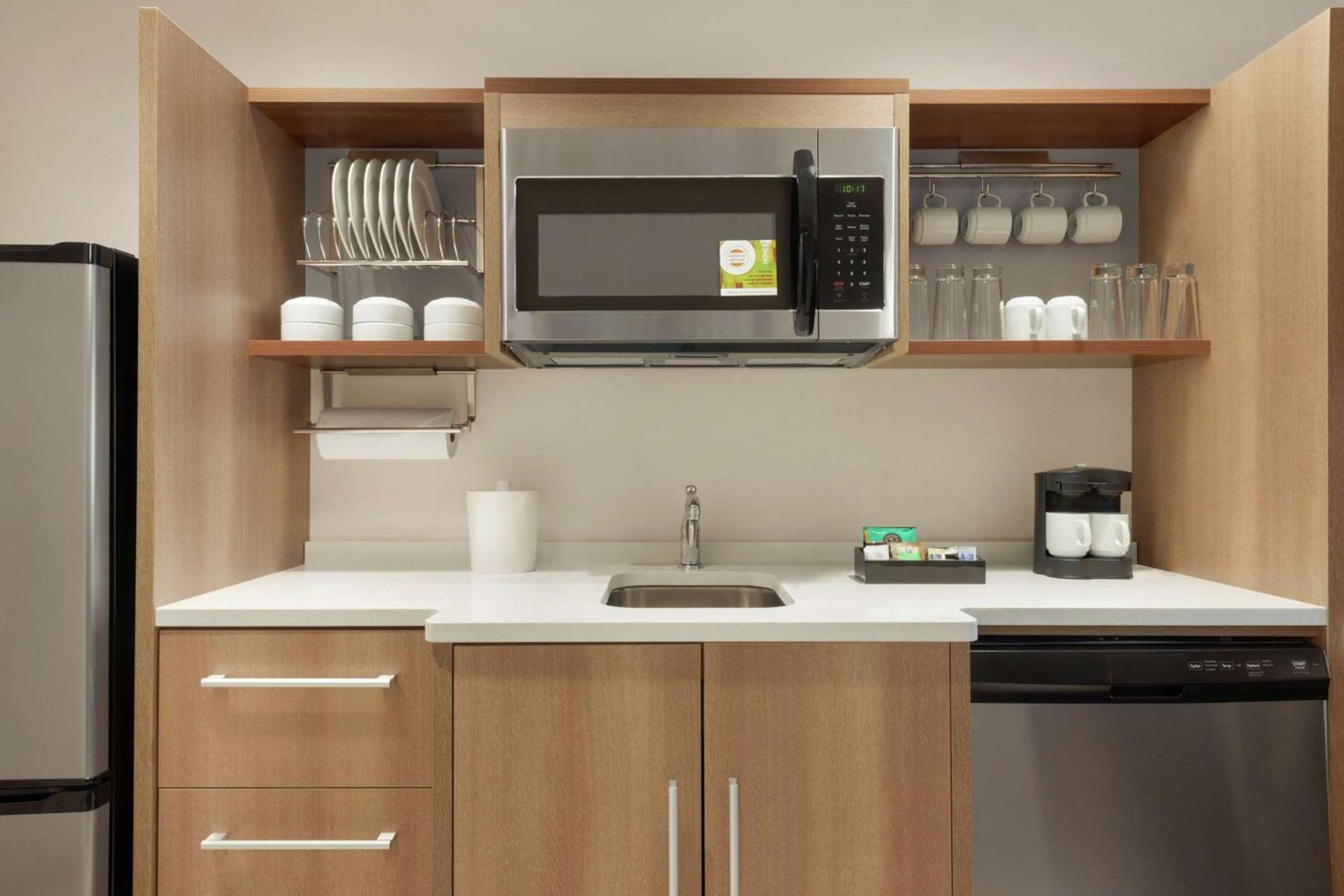 Home2 Suites By Hilton Bismarck photo 51