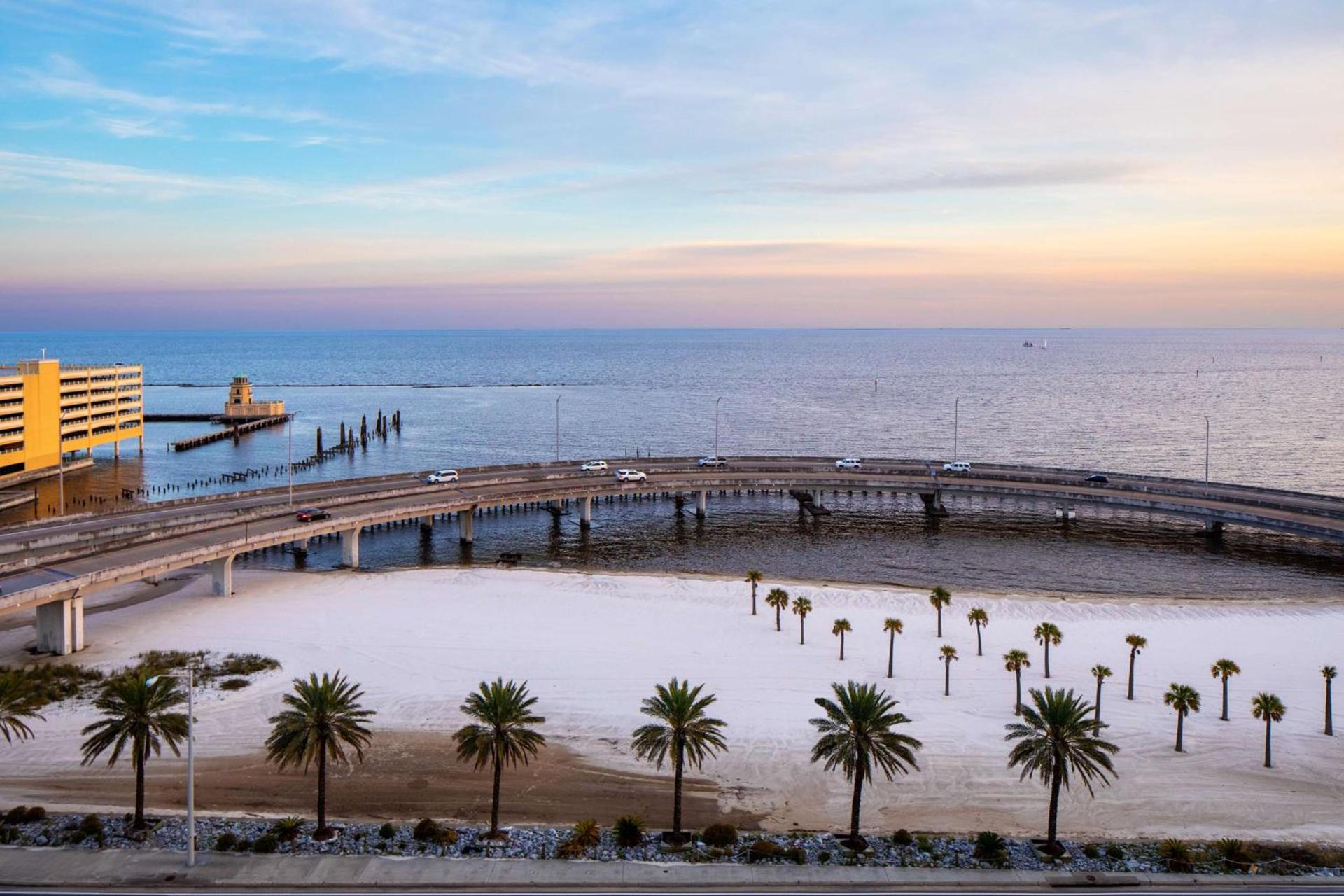 DoubleTree by Hilton Biloxi photo 4