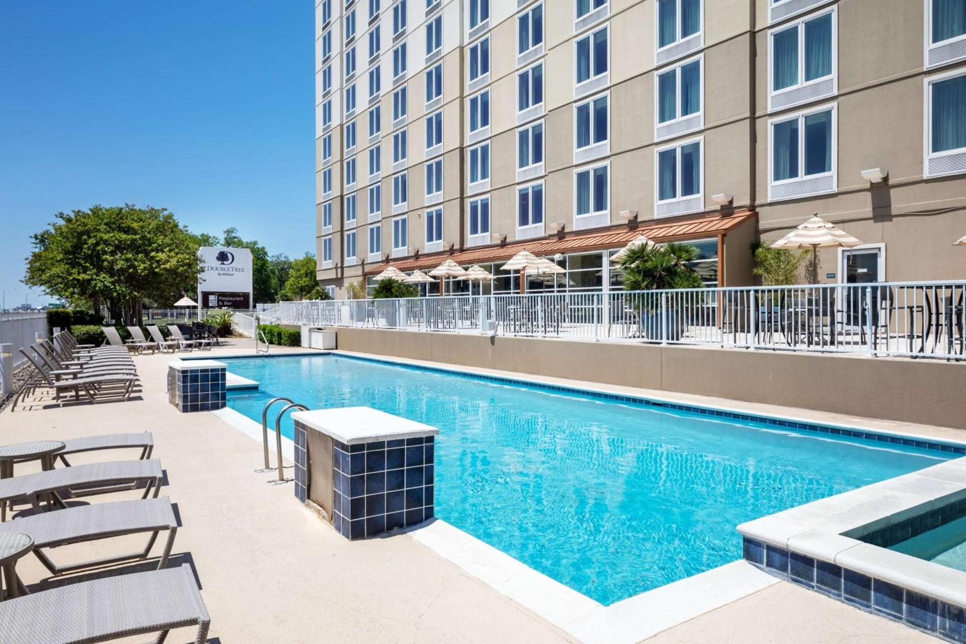 DoubleTree by Hilton Biloxi photo 18
