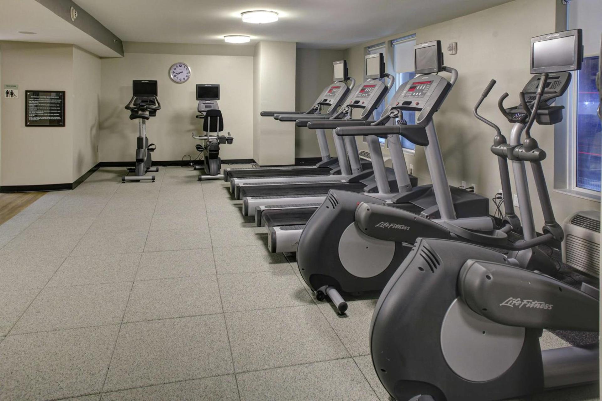DoubleTree by Hilton Biloxi photo 32