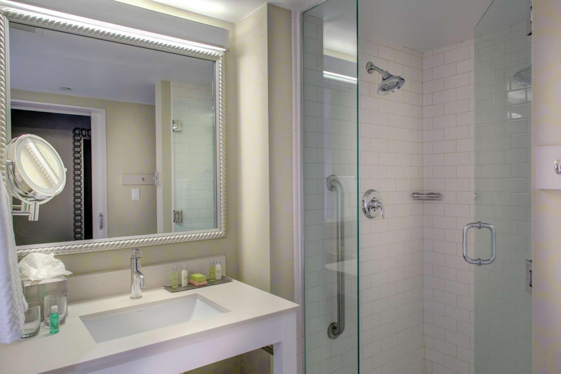 DoubleTree by Hilton Biloxi photo 39