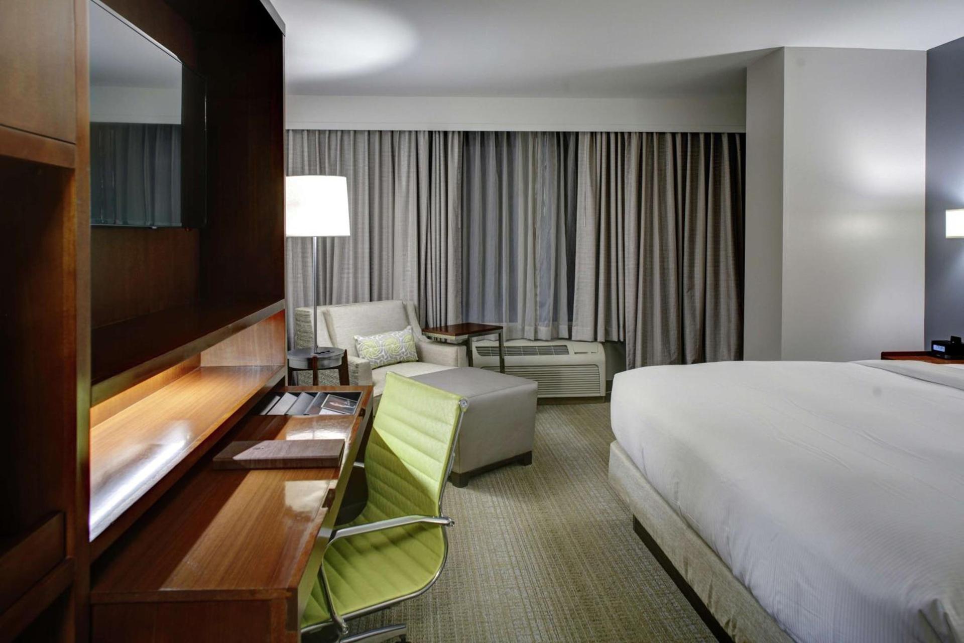 DoubleTree by Hilton Biloxi photo 41