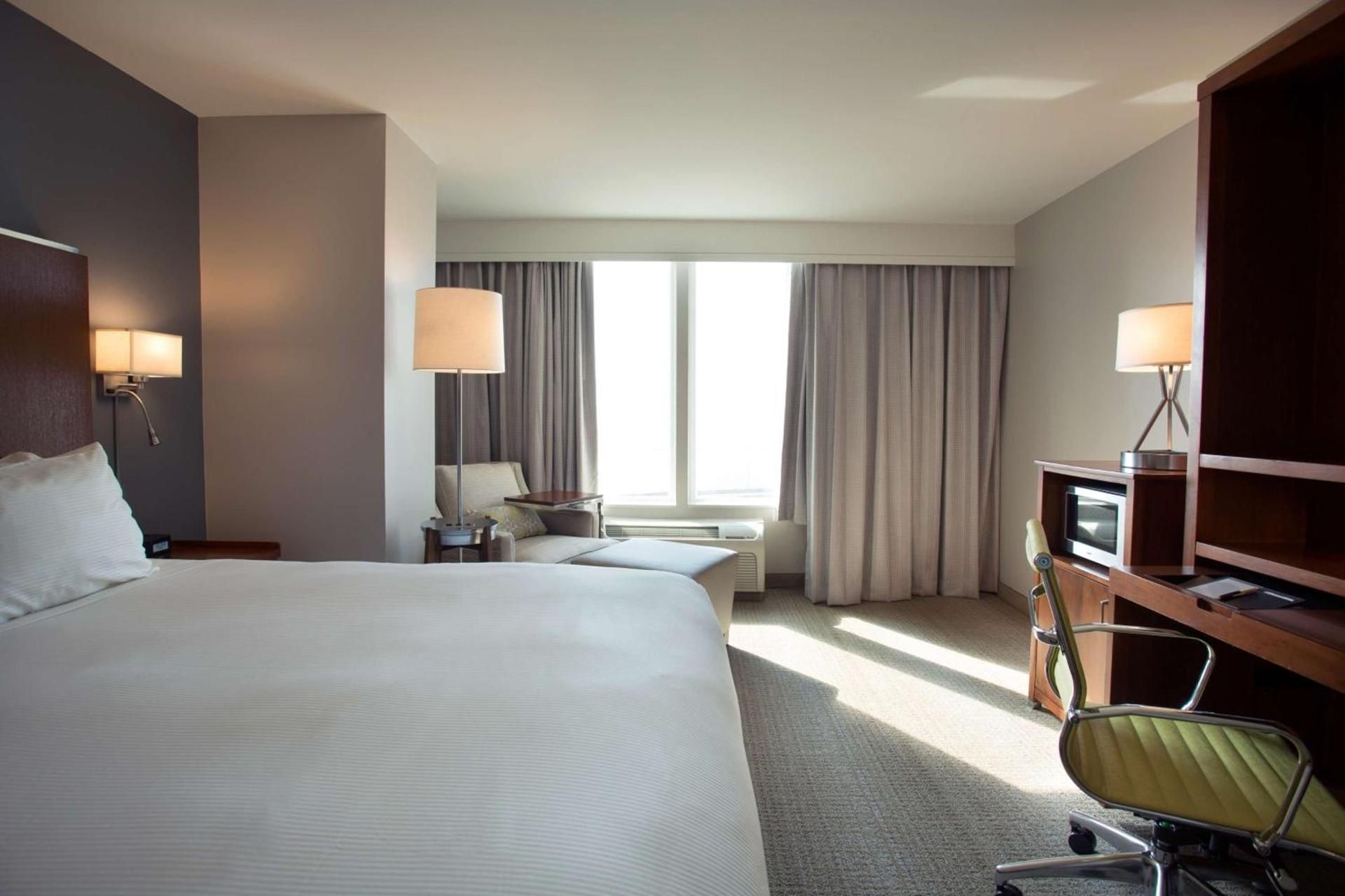 DoubleTree by Hilton Biloxi photo 48