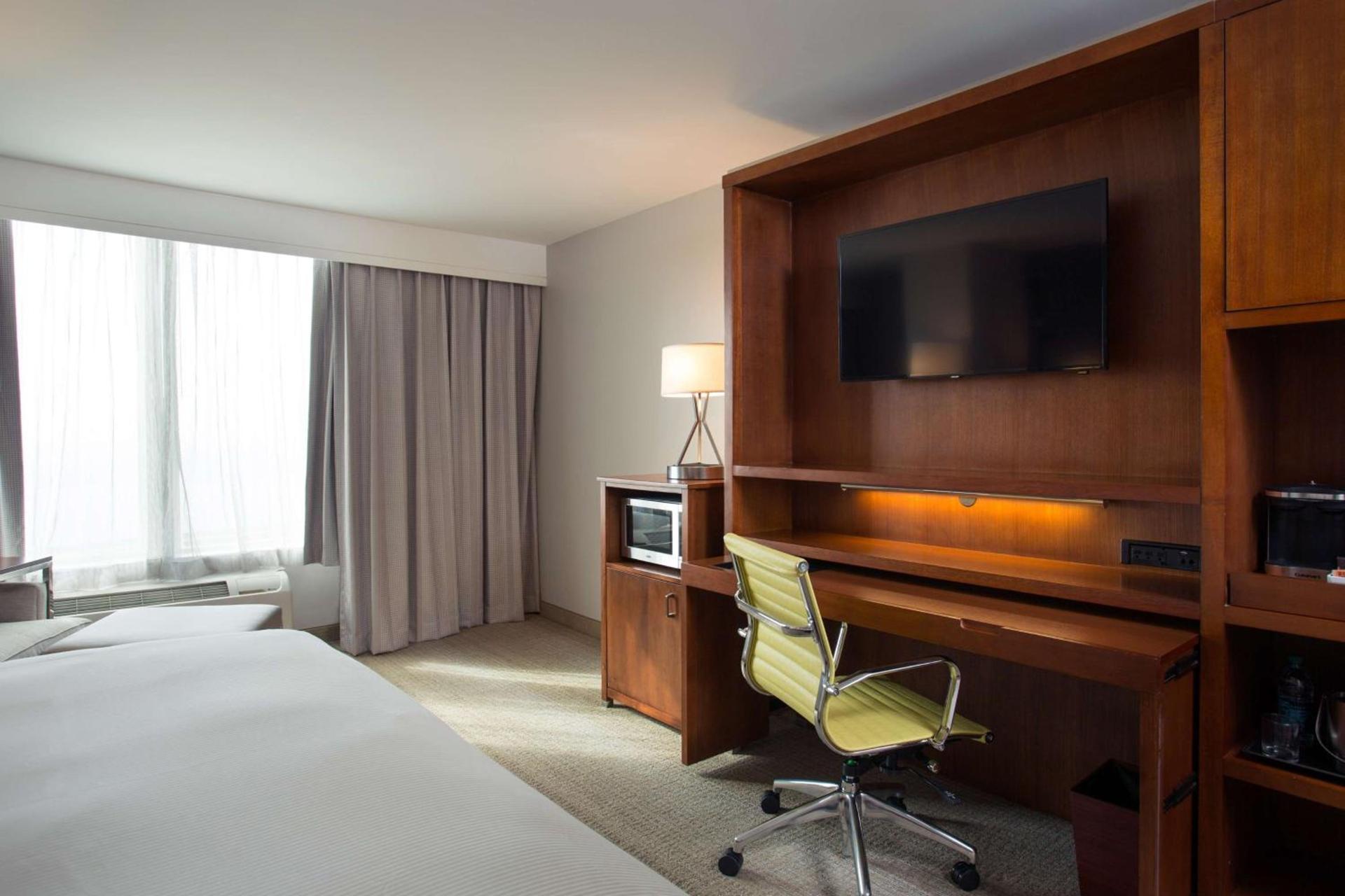 DoubleTree by Hilton Biloxi photo 49
