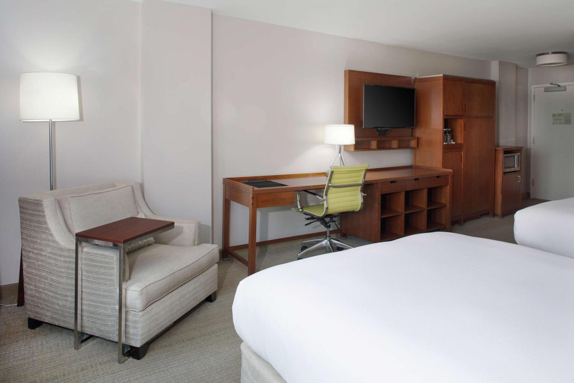 DoubleTree by Hilton Biloxi photo 56