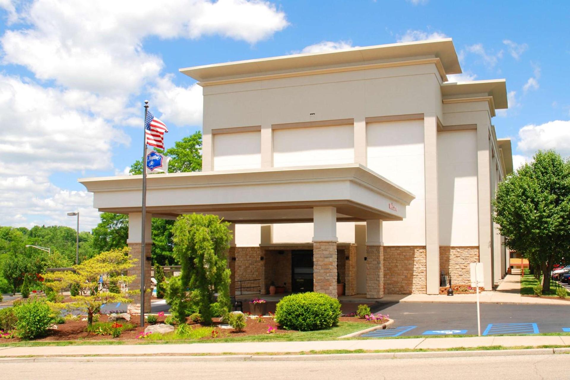 Hampton Inn Bloomington — hotel in Bloomington