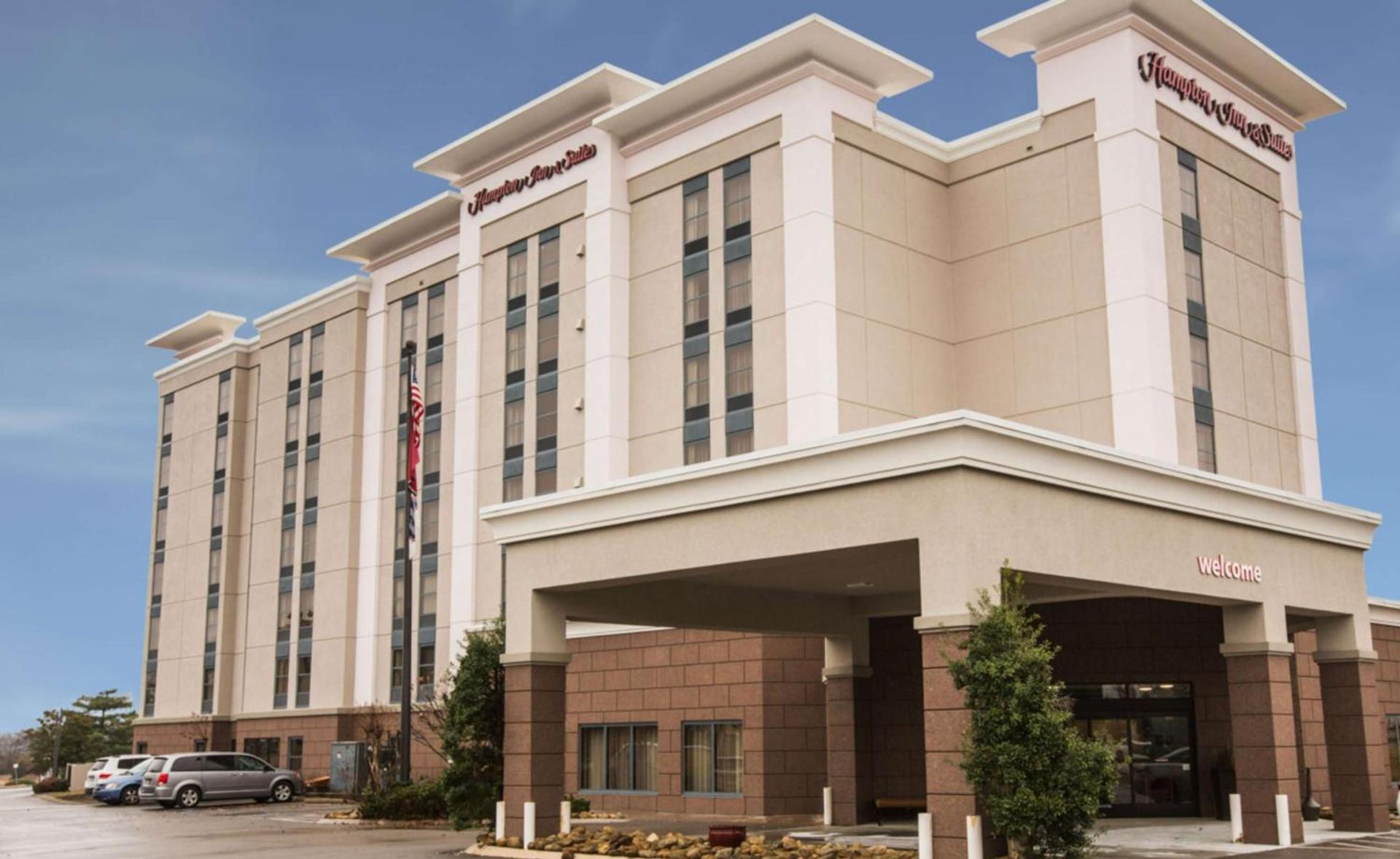 Hampton Inn & Suites Nashville-Airport photo 1