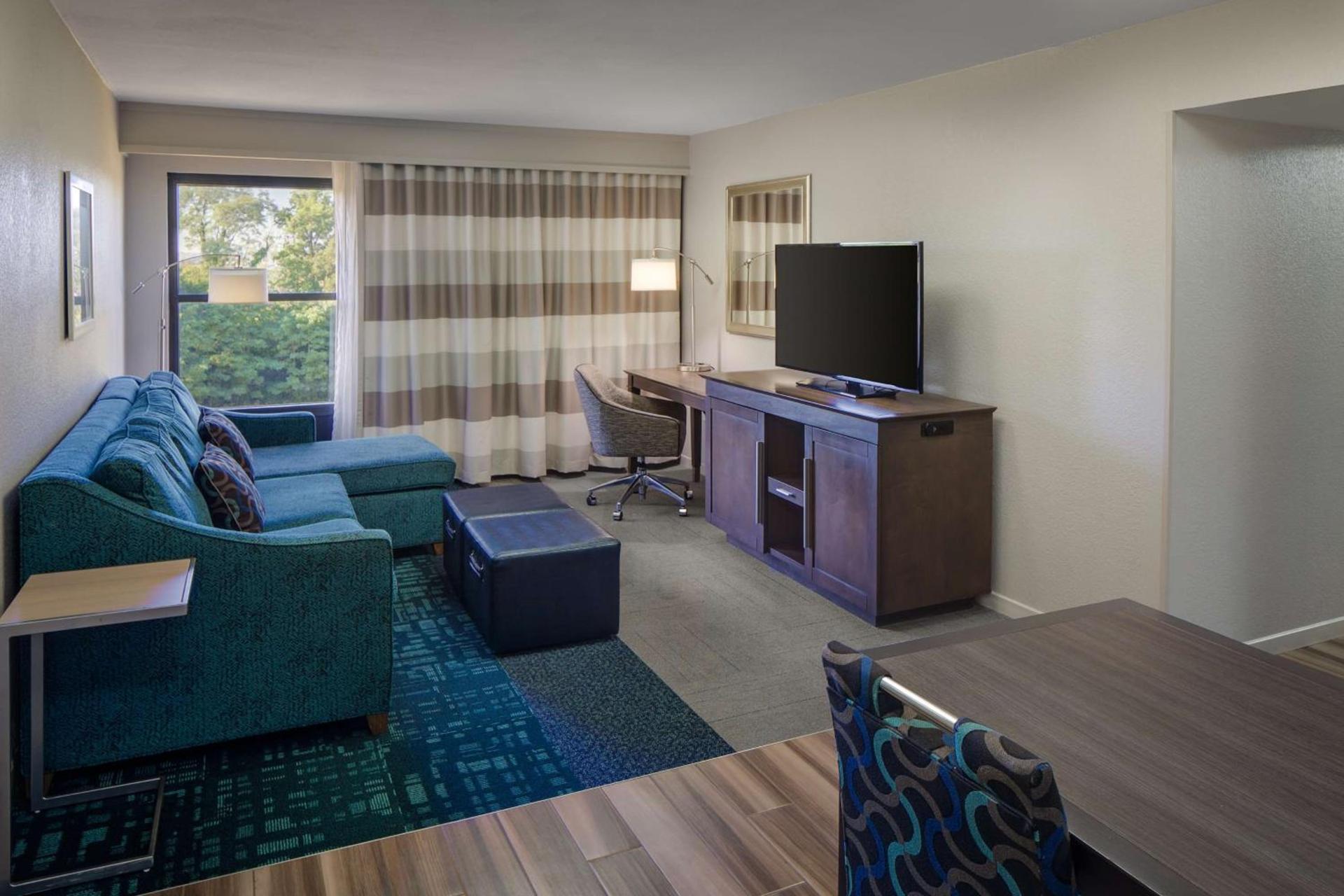 Hampton Inn & Suites Nashville-Airport photo 20