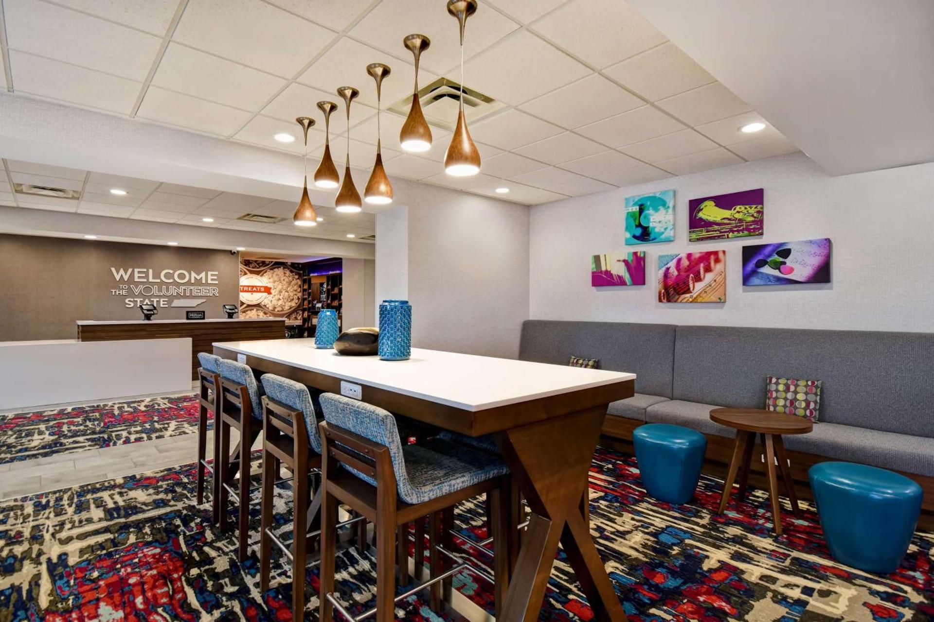 Hampton Inn Pleasant View photo 8