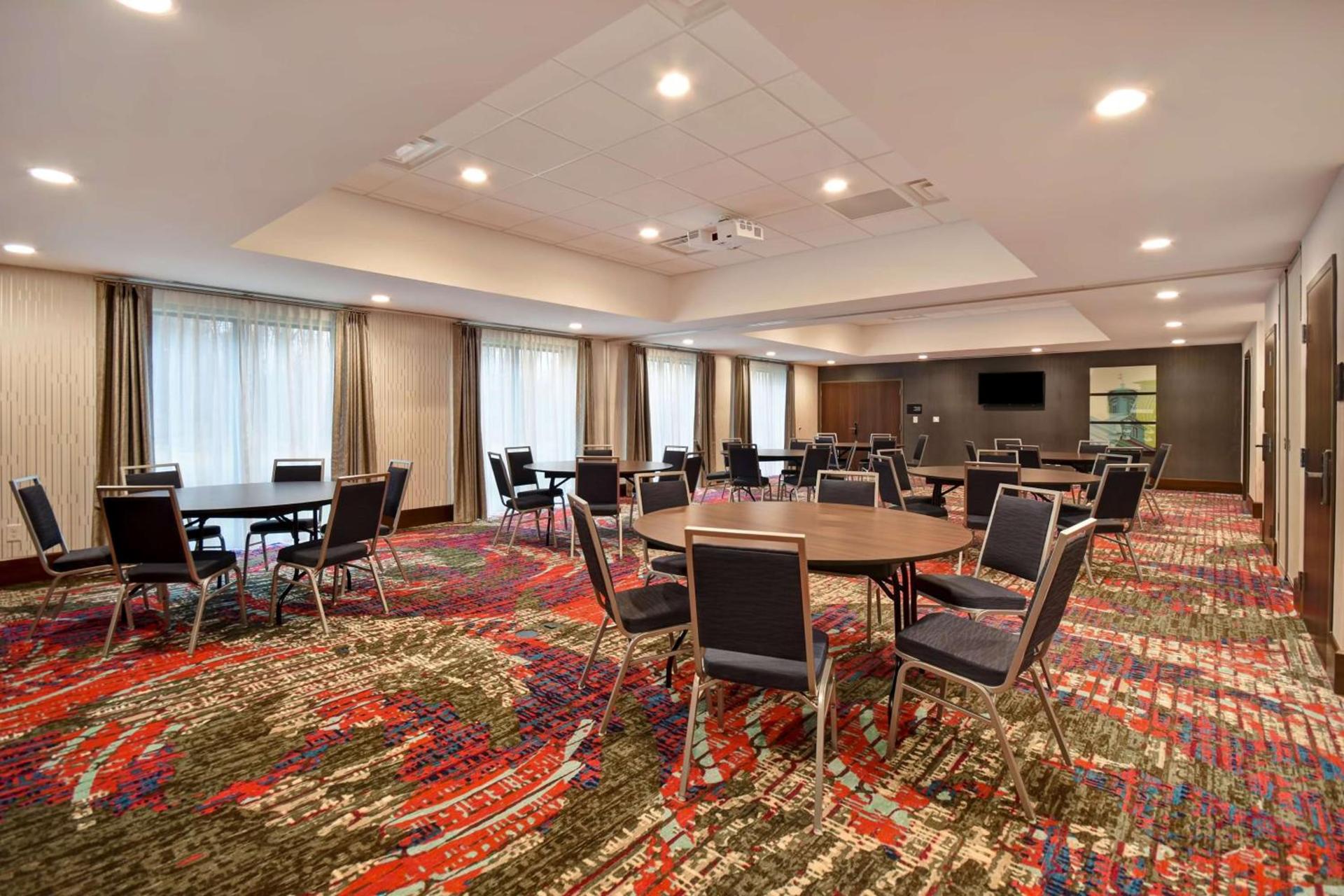 Hampton Inn Pleasant View photo 43