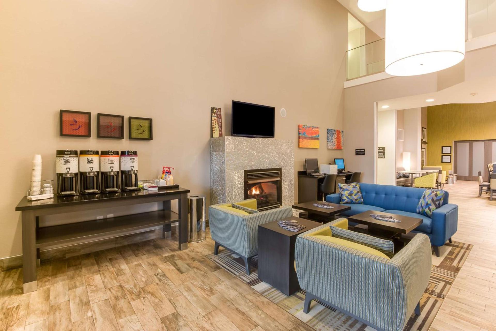 Hampton Inn White House photo 5