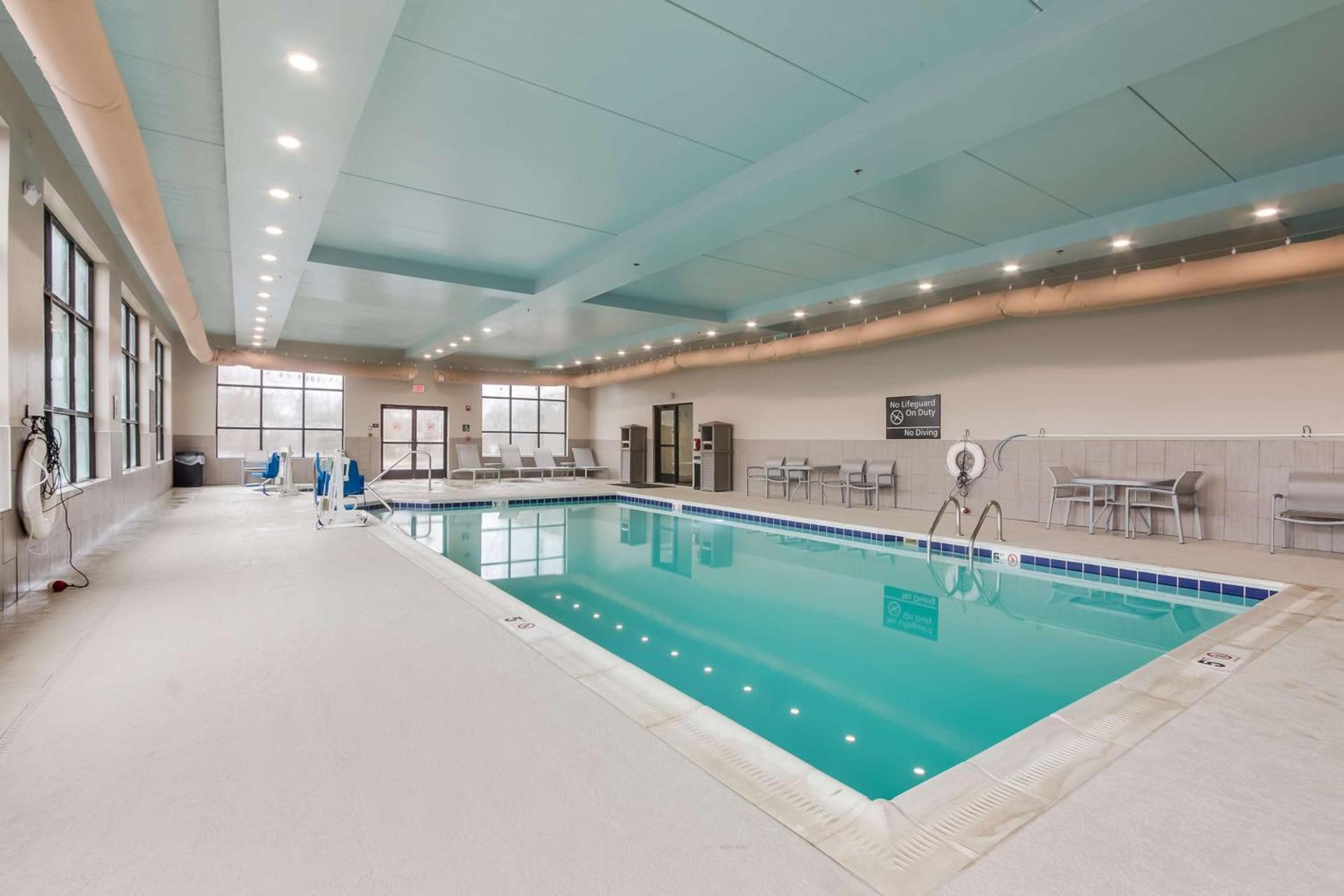 Hampton Inn White House photo 16