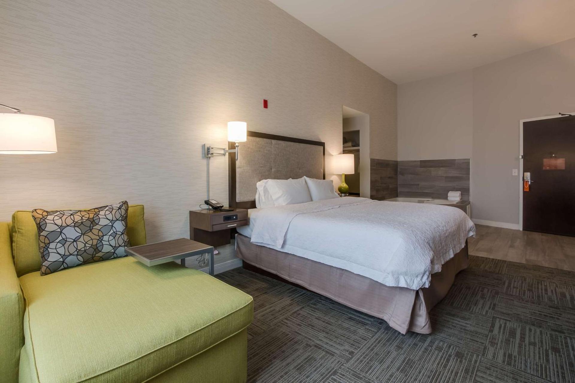 Hampton Inn White House photo 22