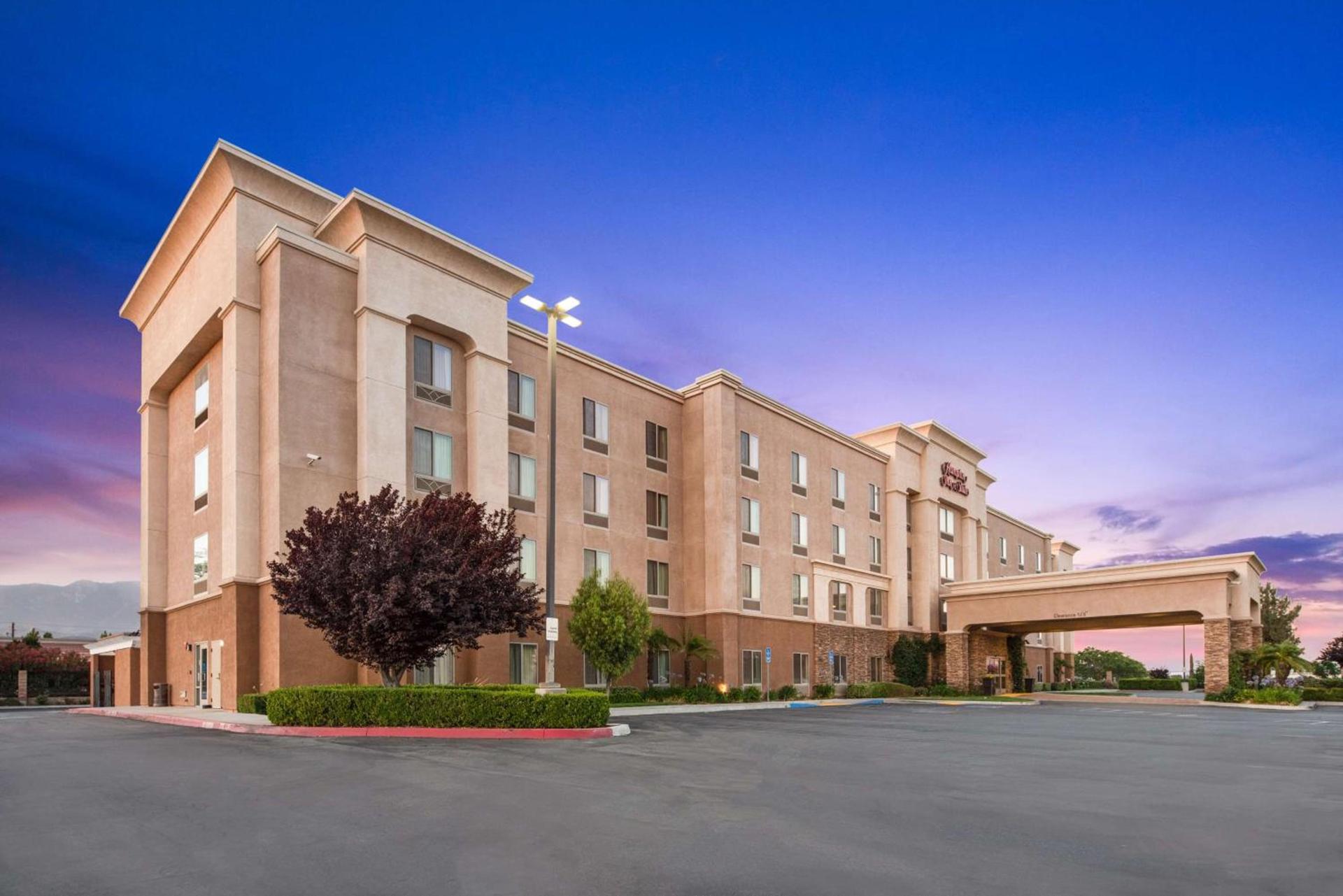 Hampton Inn & Suites Banning/Beaumont photo 2