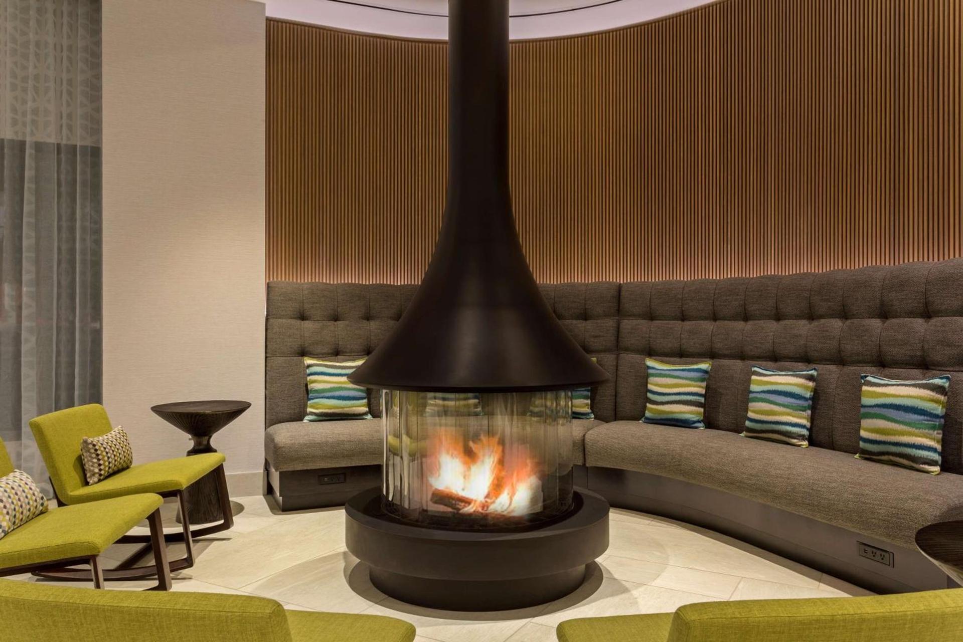Hilton Garden Inn Boston Brookline, Ma photo 8