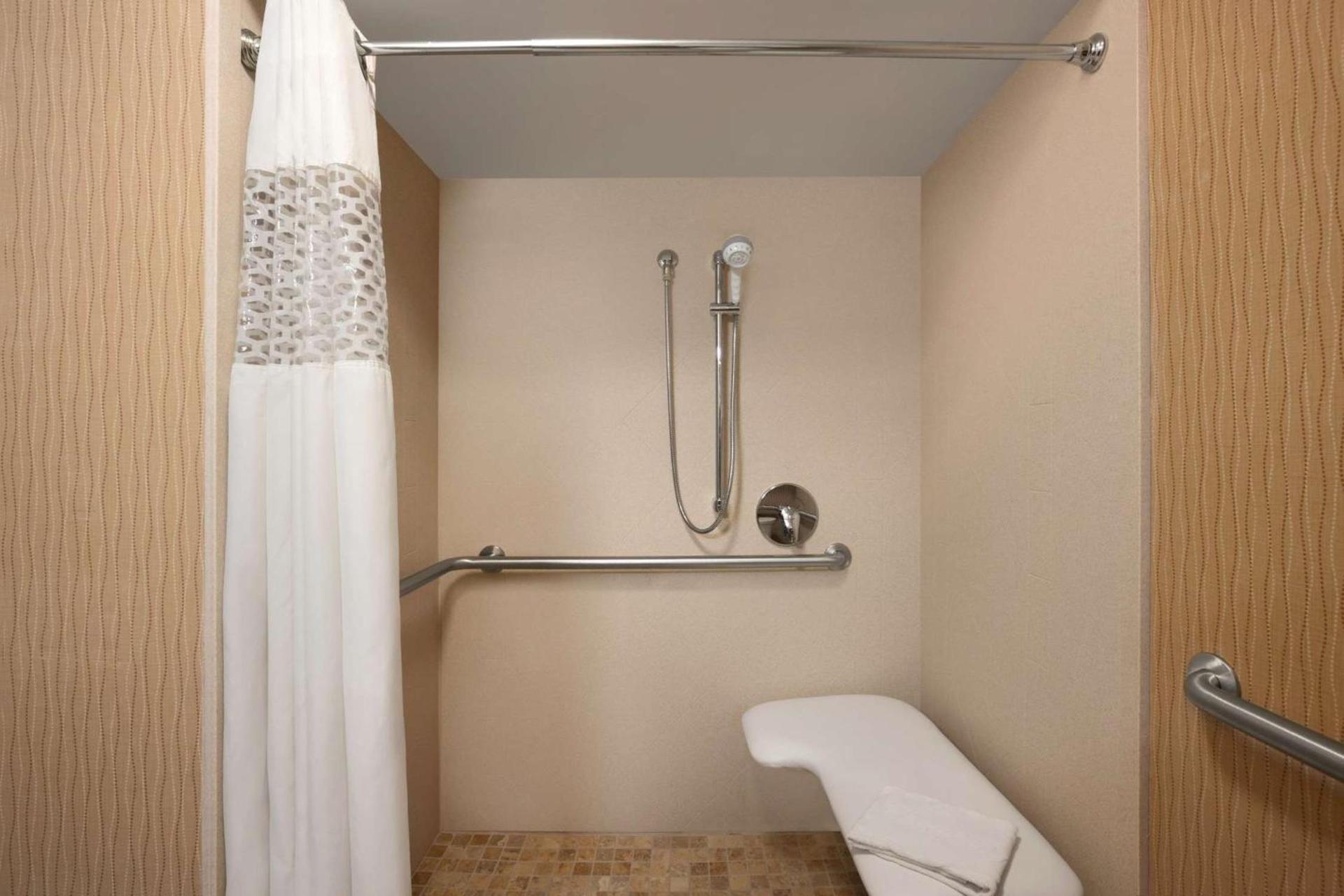 Hampton Inn Boston/Braintree photo 13