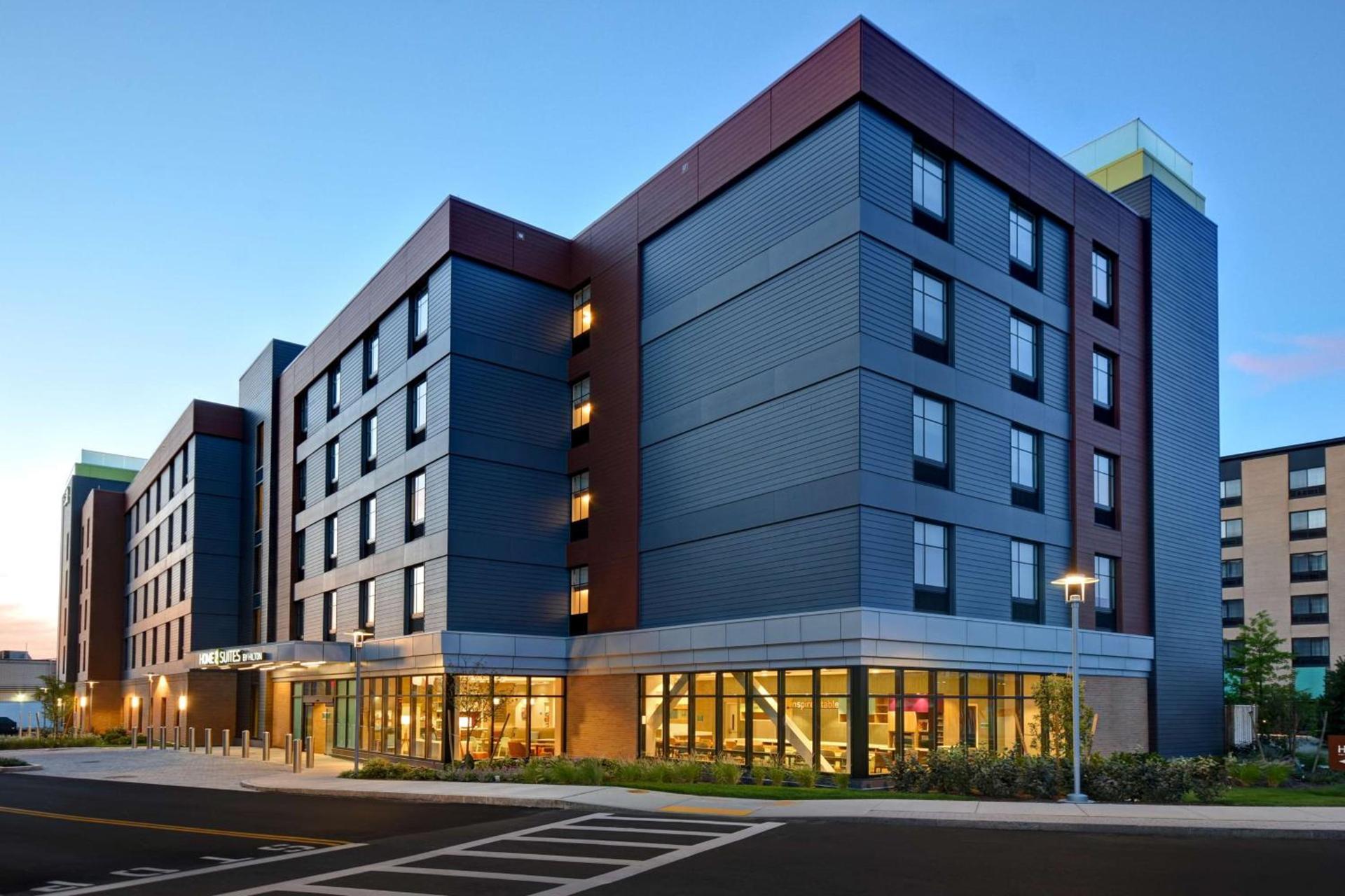 Home2 Suites By Hilton Boston South Bay photo 6