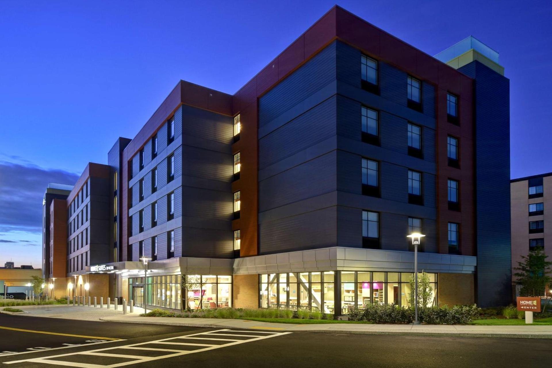 Home2 Suites By Hilton Boston South Bay photo 9