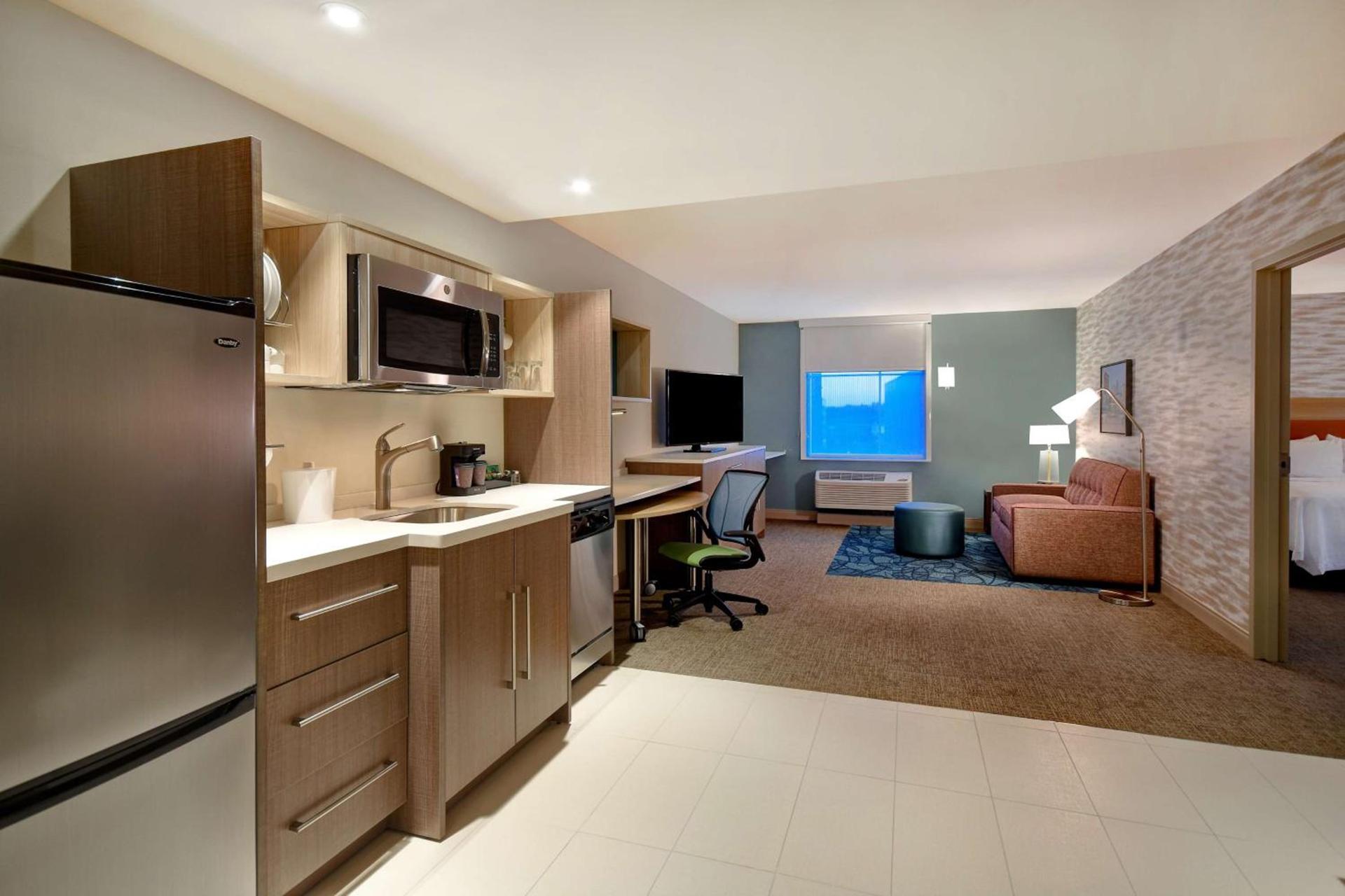 Home2 Suites By Hilton Boston South Bay photo 36