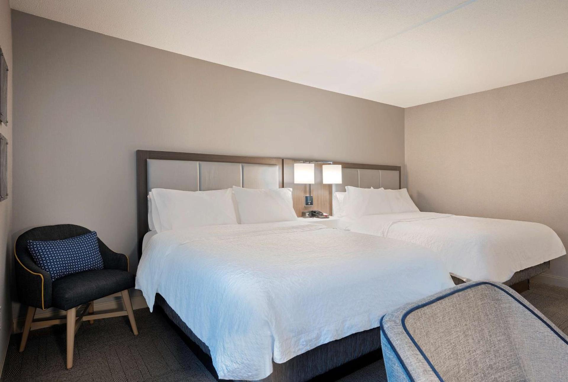 Hampton Inn by Hilton Boston/Cambridge photo 13