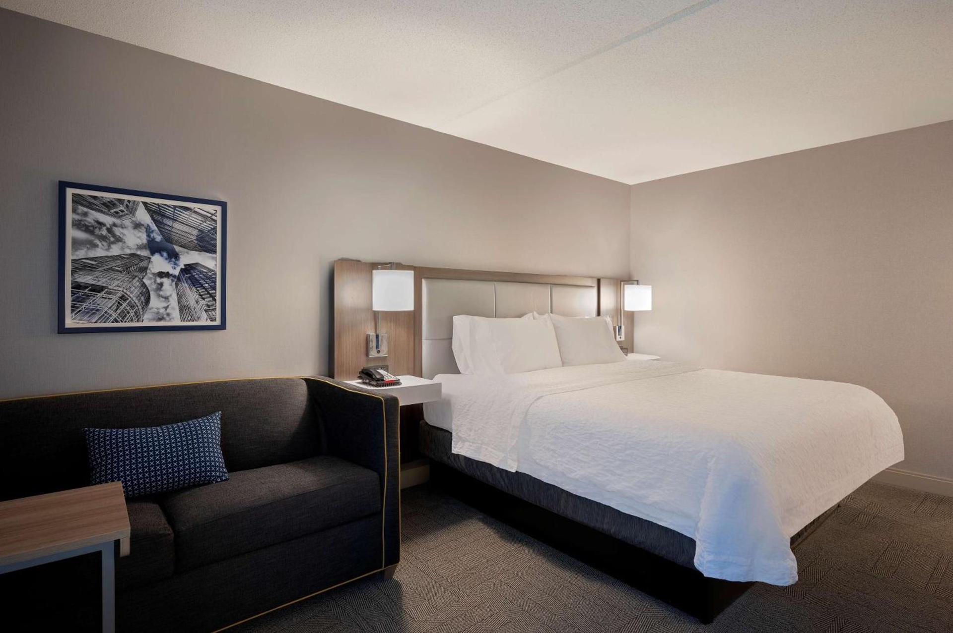 Hampton Inn by Hilton Boston/Cambridge photo 19