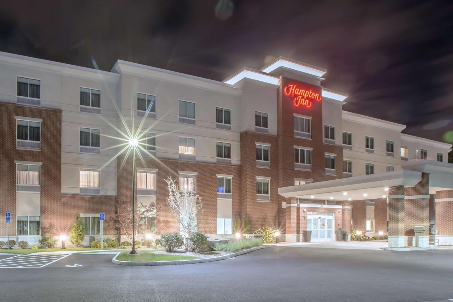 Hampton Inn by Hilton Amesbury, MA photo 2