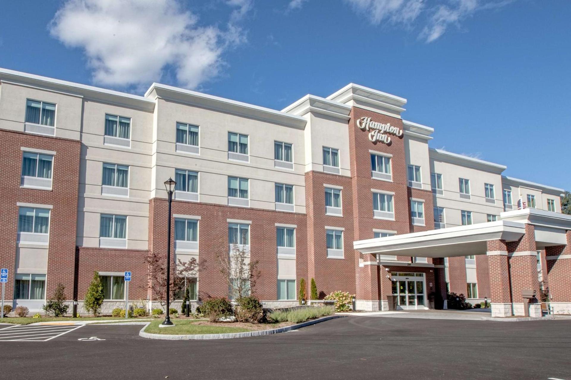 Hampton Inn by Hilton Amesbury, MA photo 3