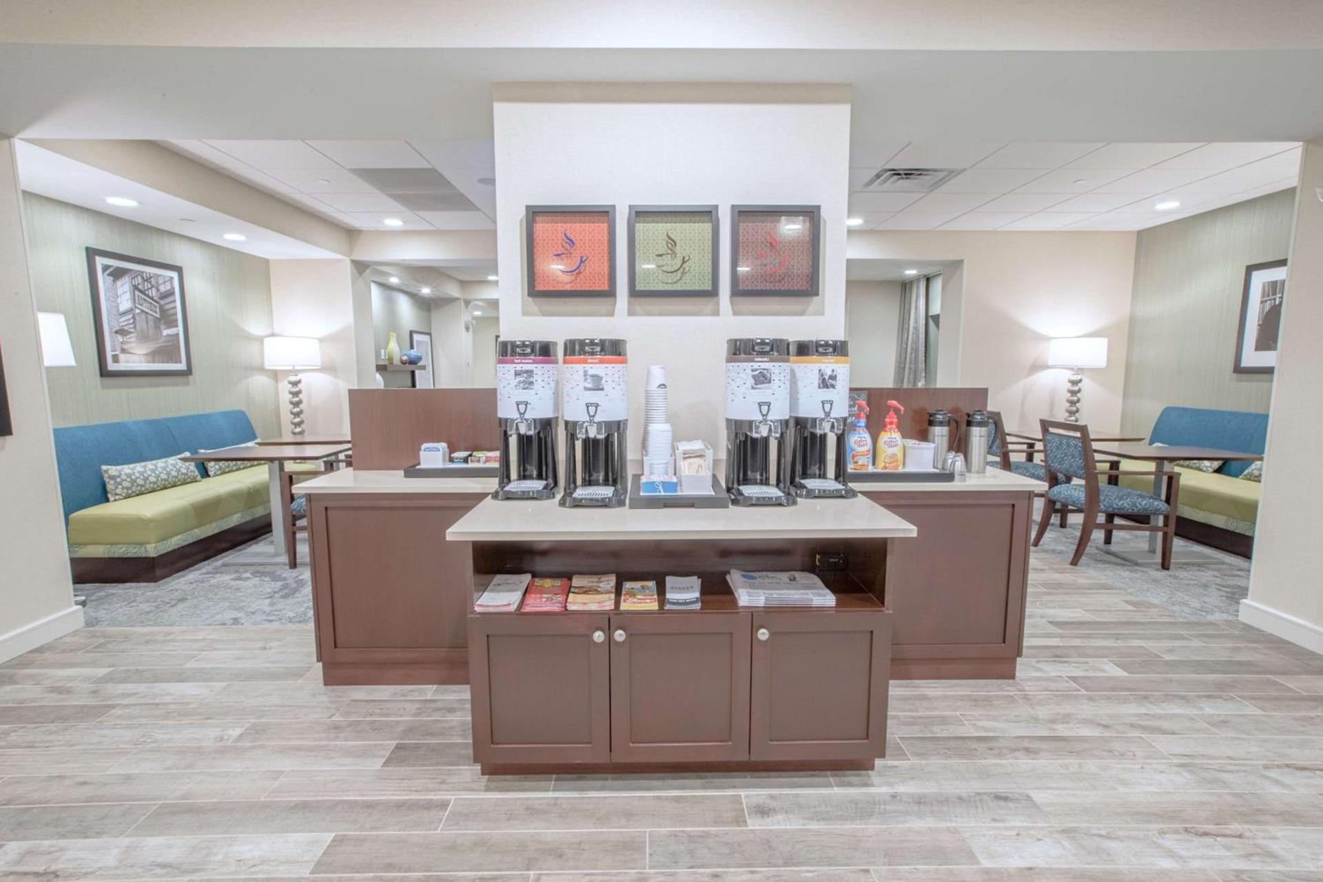 Hampton Inn by Hilton Amesbury, MA photo 8