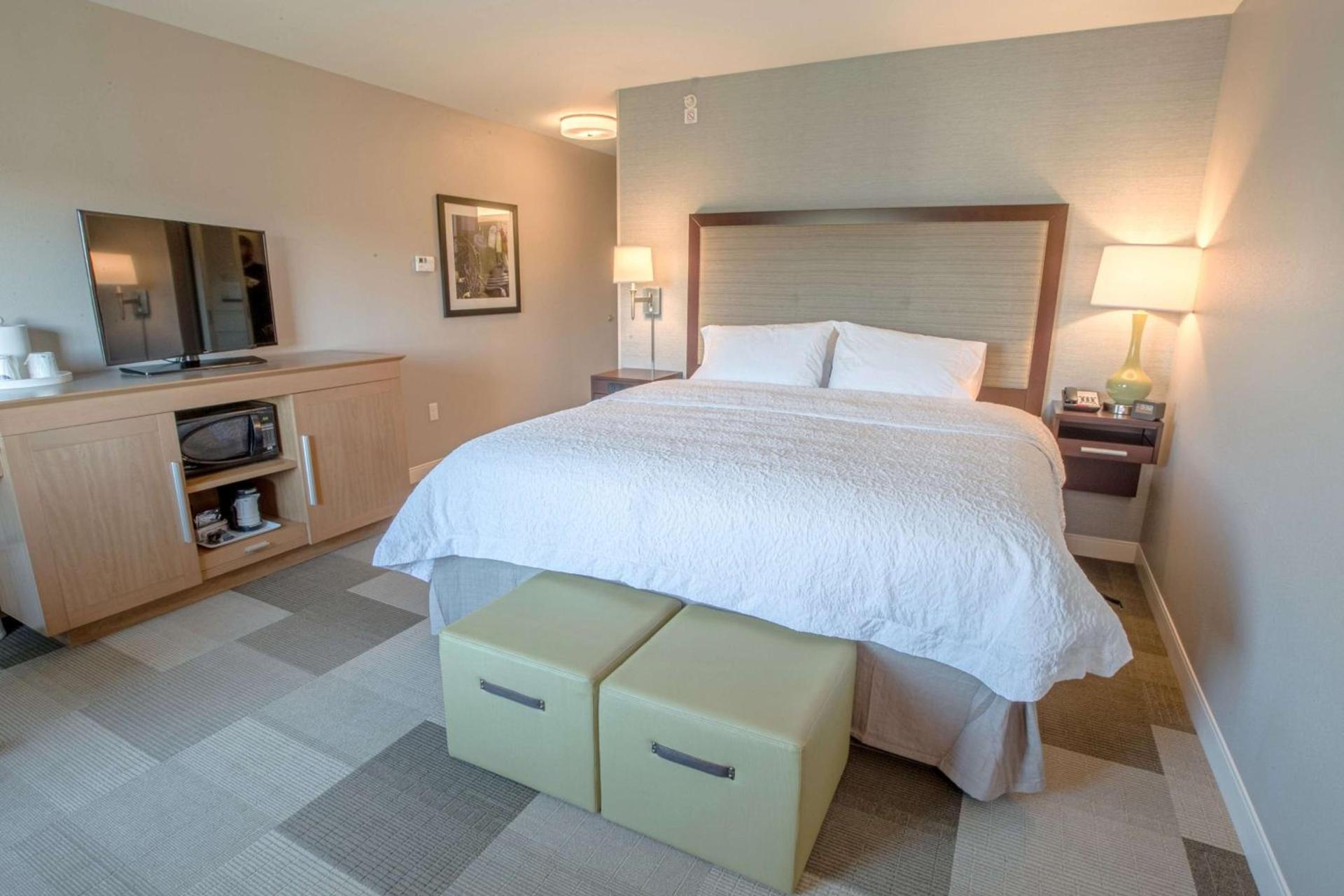 Hampton Inn by Hilton Amesbury, MA photo 17