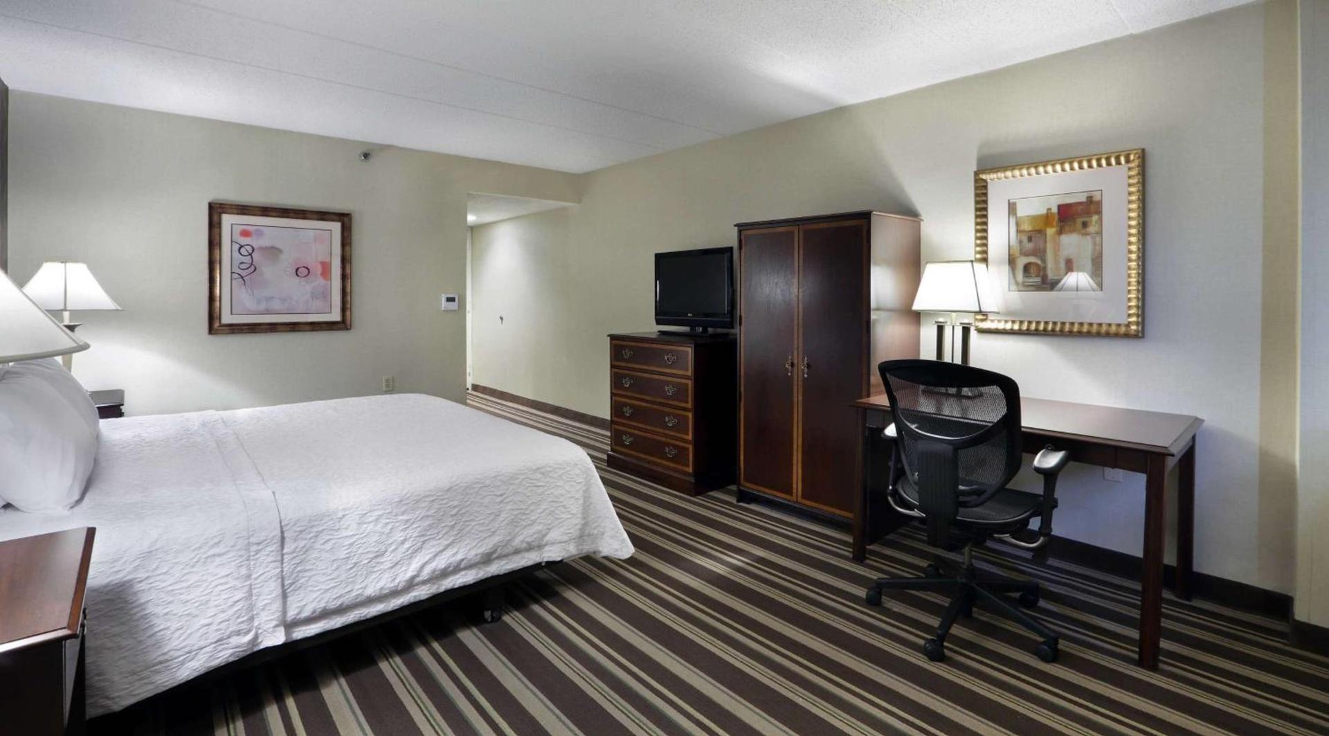 Hampton Inn Boston-Natick photo 19