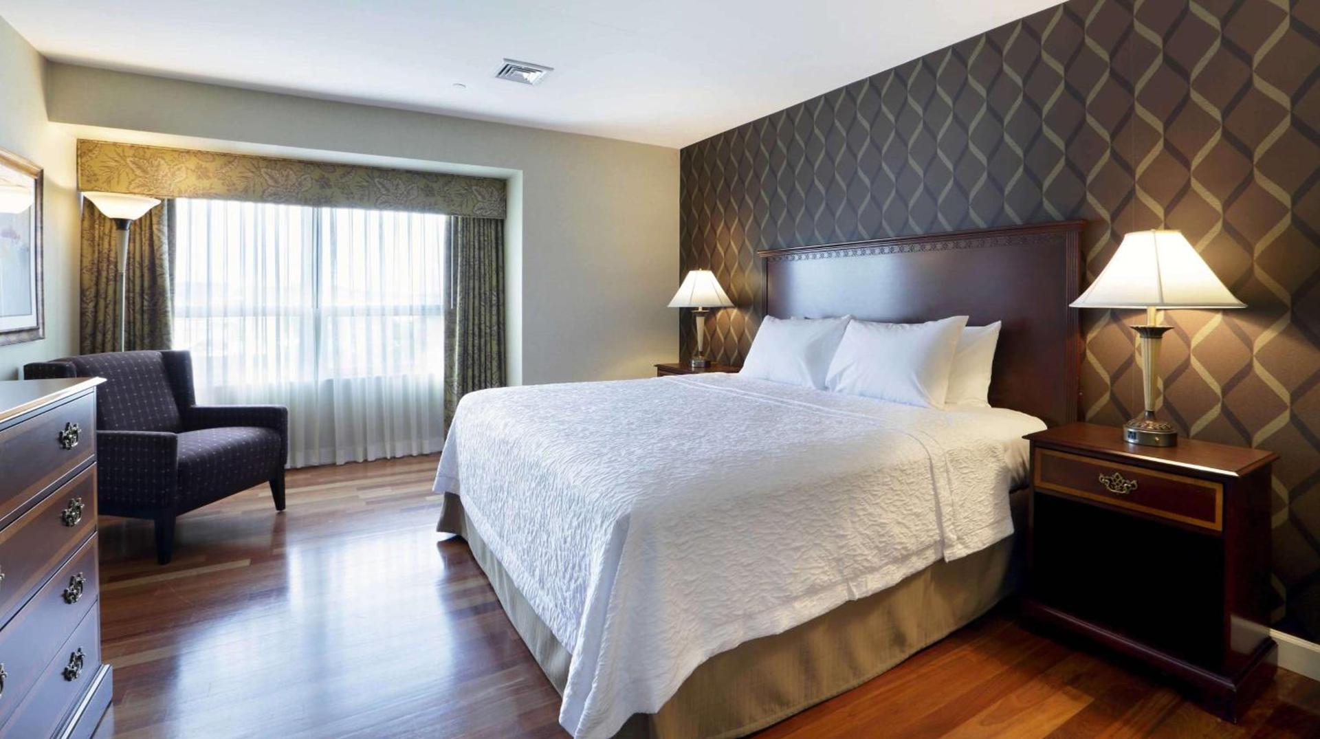 Hampton Inn Boston-Natick photo 27