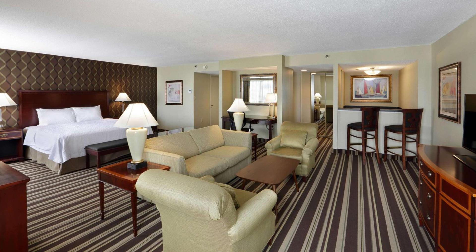 Hampton Inn Boston-Natick photo 28
