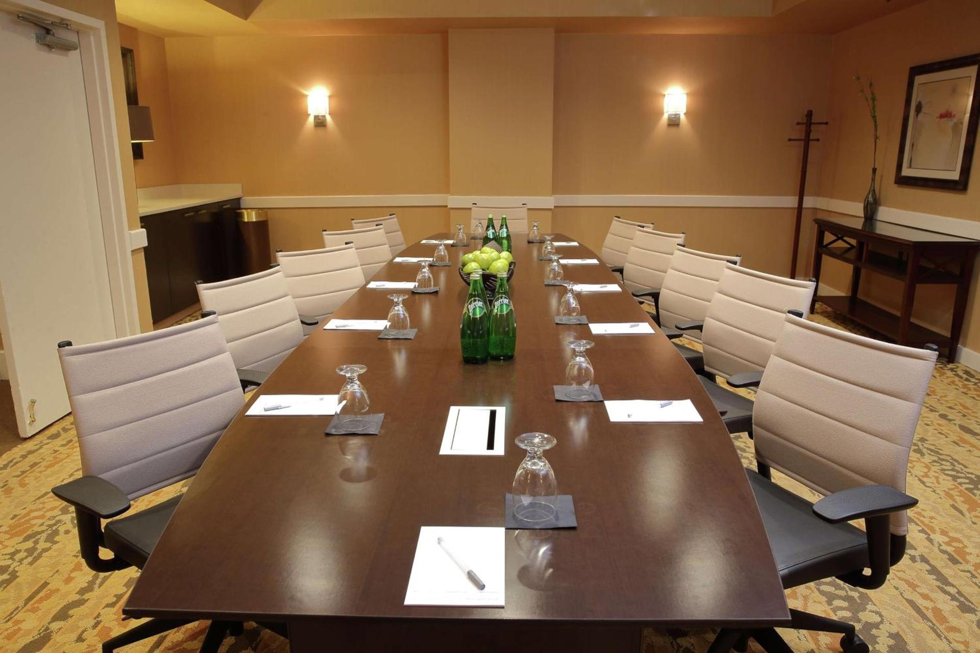 Hampton Inn Boston-Natick photo 33