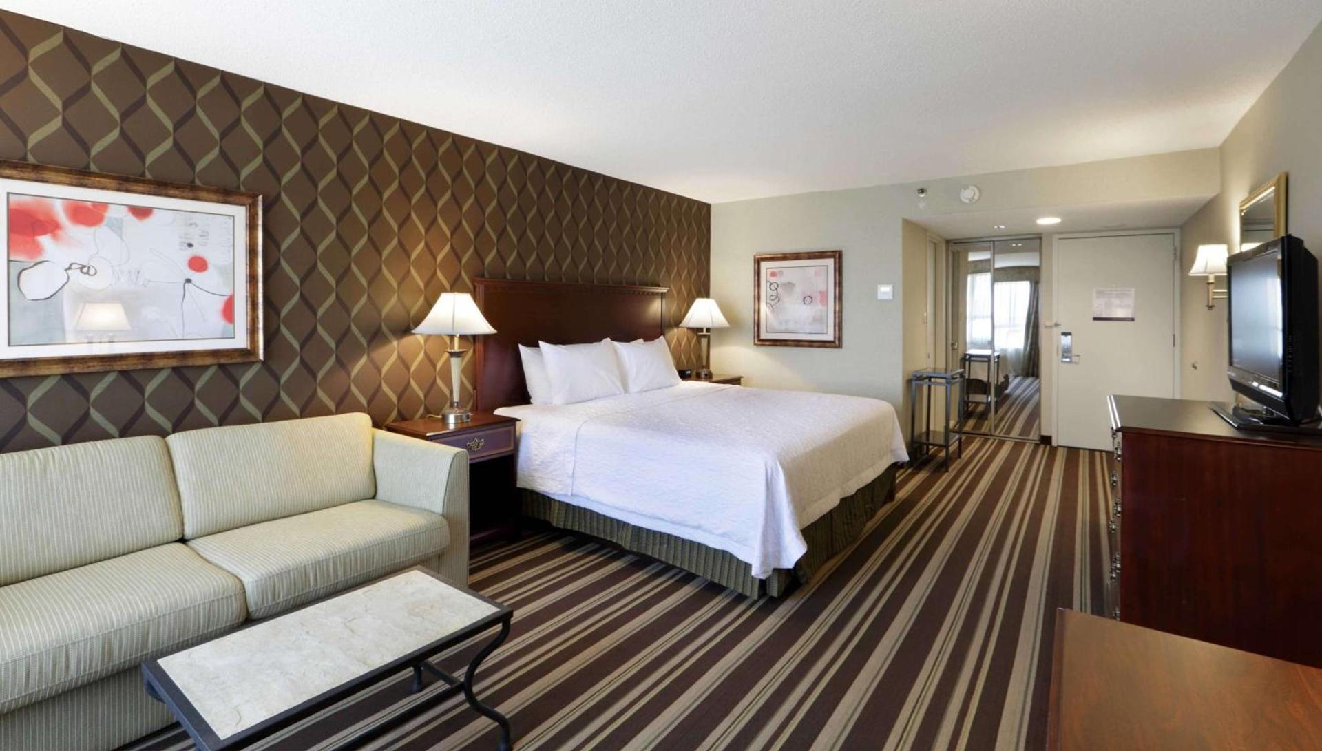 Hampton Inn Boston-Natick photo 39