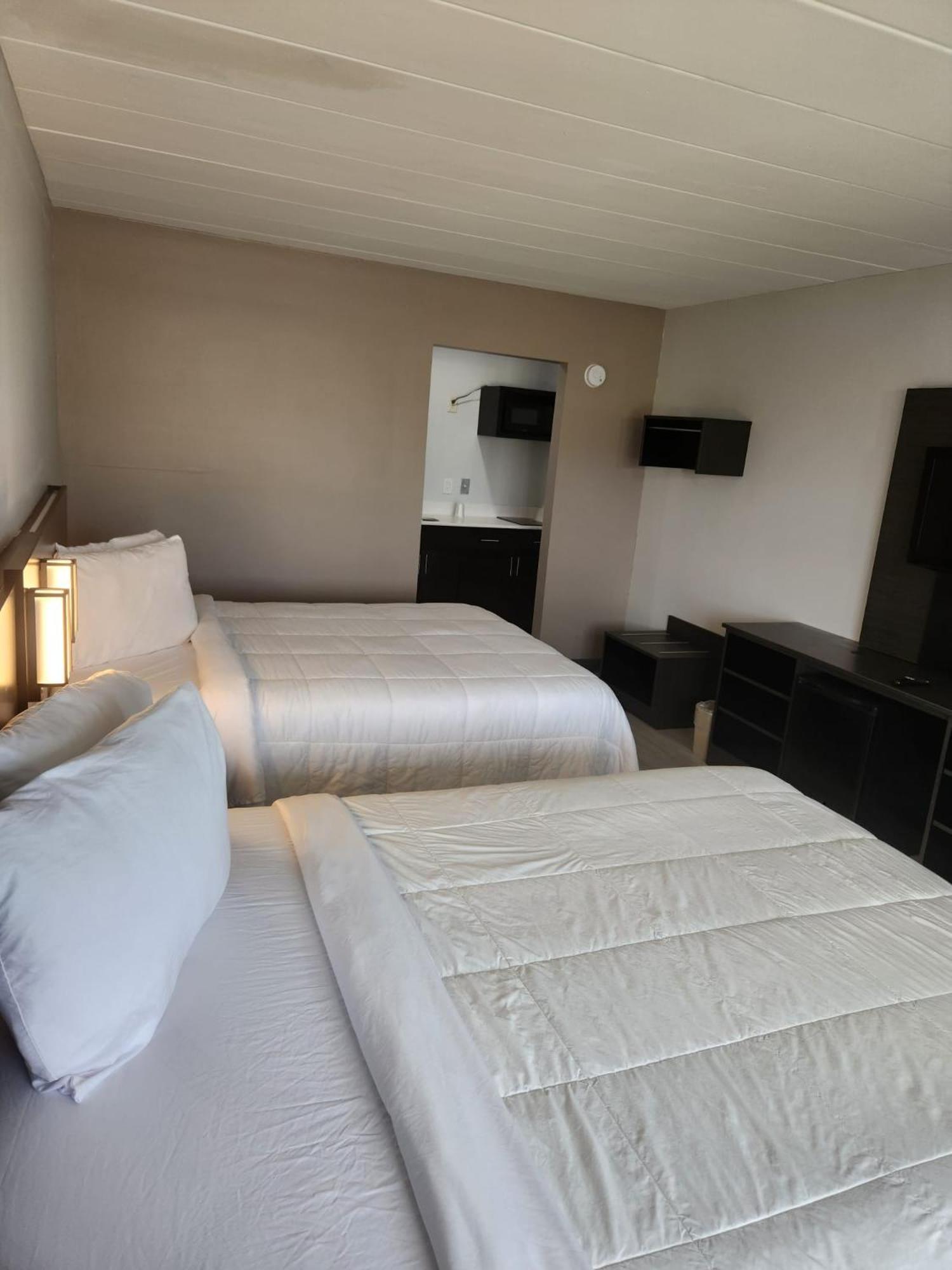 Royal Inn Hotel photo 9