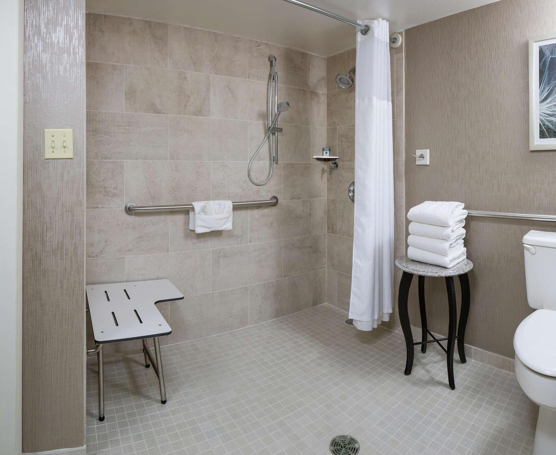DoubleTree by Hilton Boston-Andover photo 31