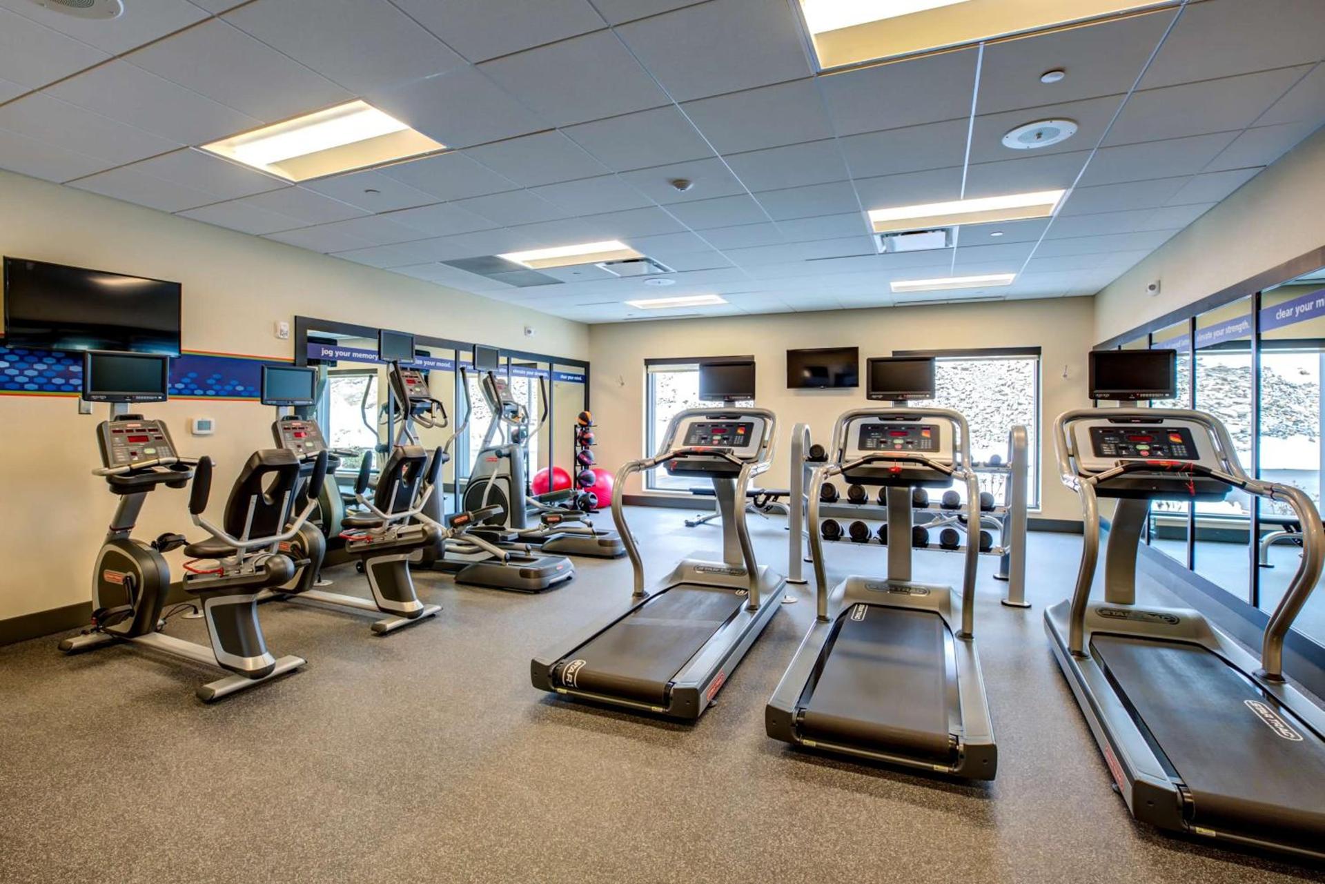 Hampton Inn & Suites Boston/Waltham photo 14