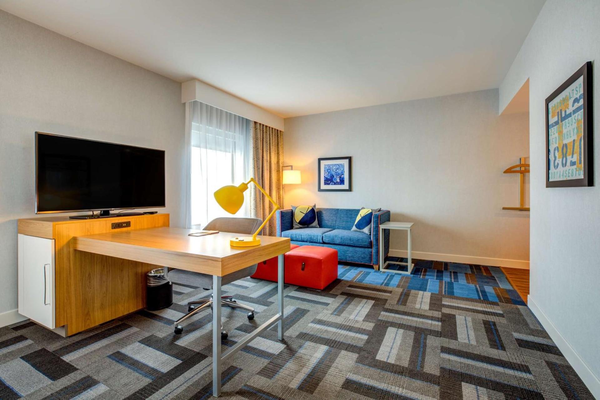 Hampton Inn & Suites Boston/Waltham photo 27