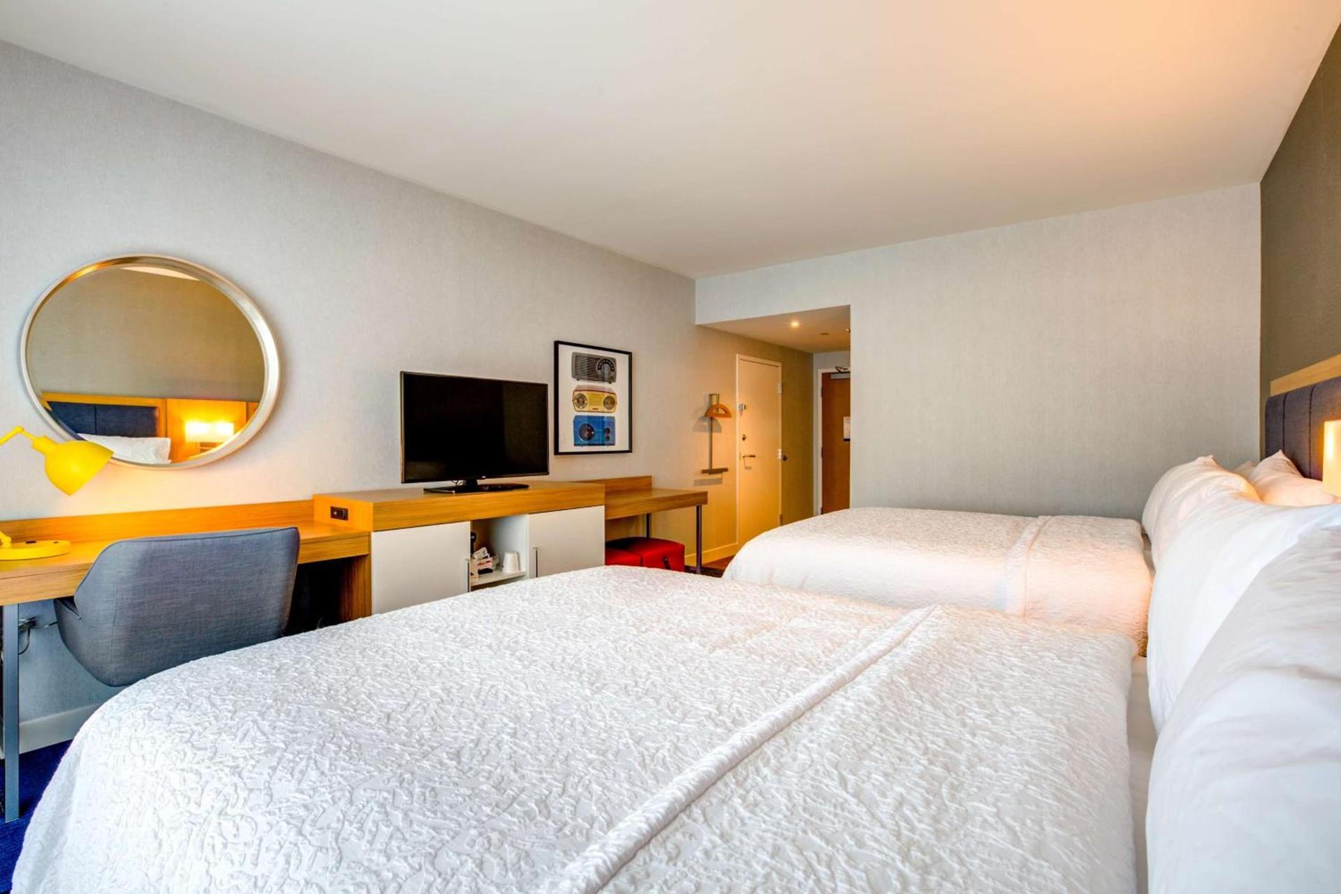 Hampton Inn & Suites Boston/Waltham photo 30