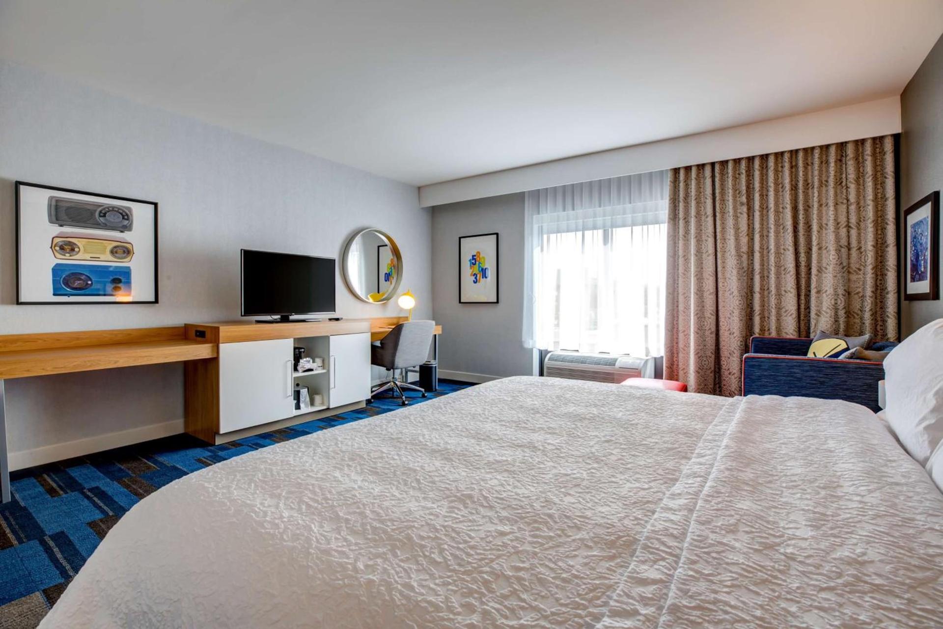 Hampton Inn & Suites Boston/Waltham photo 32