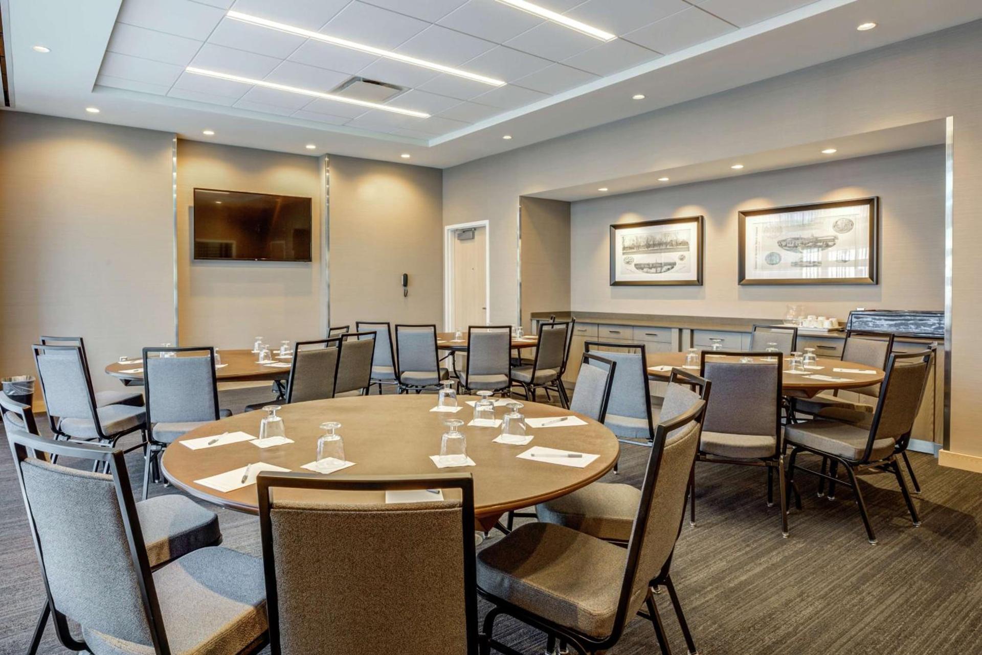 Hampton Inn & Suites Boston/Waltham photo 36