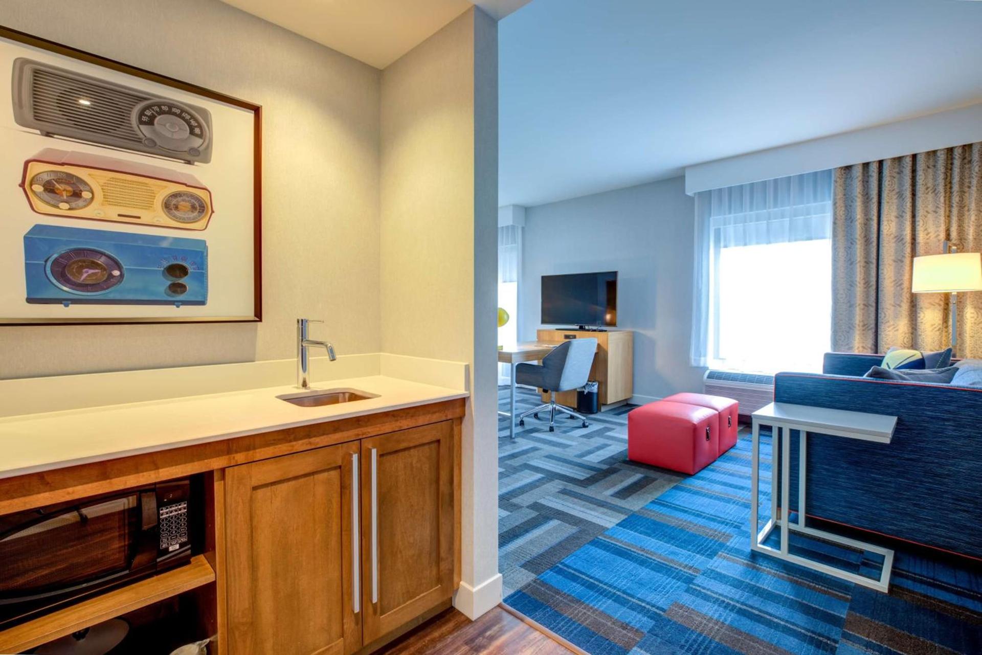 Hampton Inn & Suites Boston/Waltham photo 39