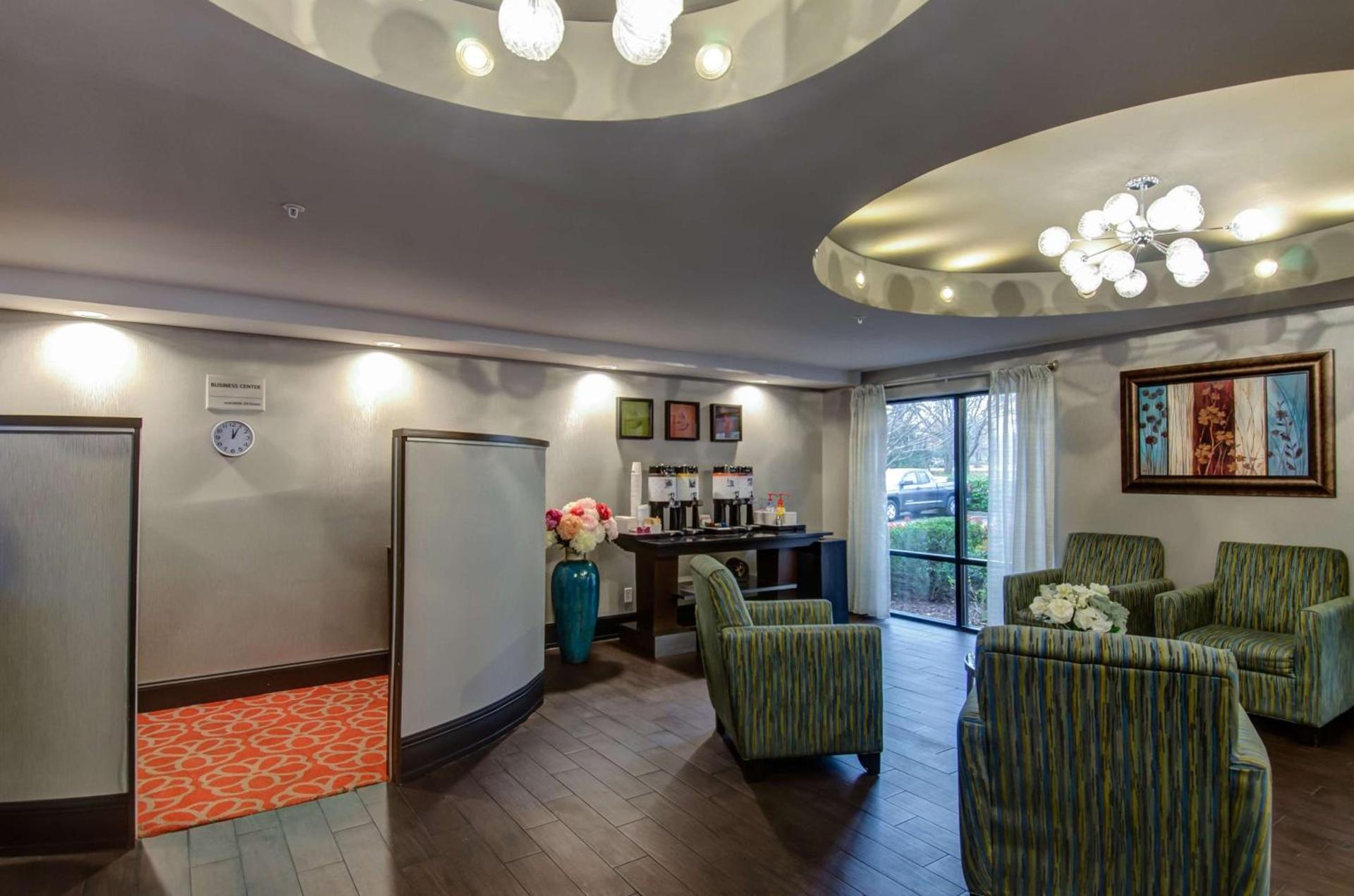 Hampton Inn Bowie photo 5