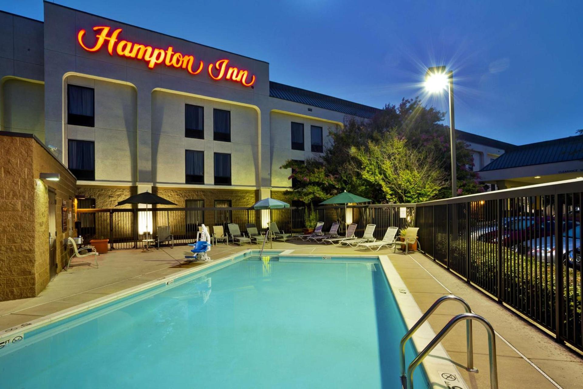 Hampton Inn Bowie photo 9