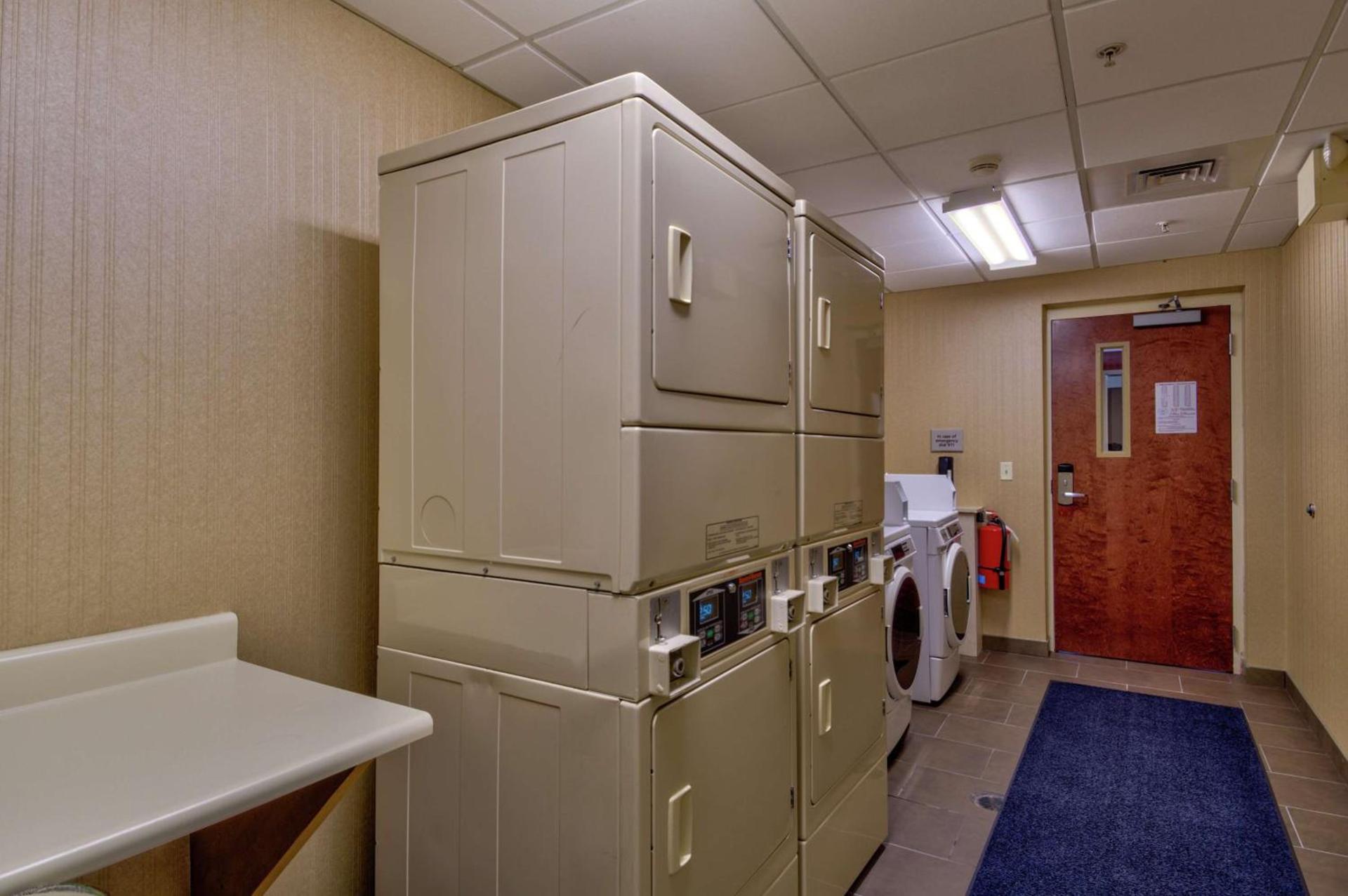 Hampton Inn Bowie photo 23