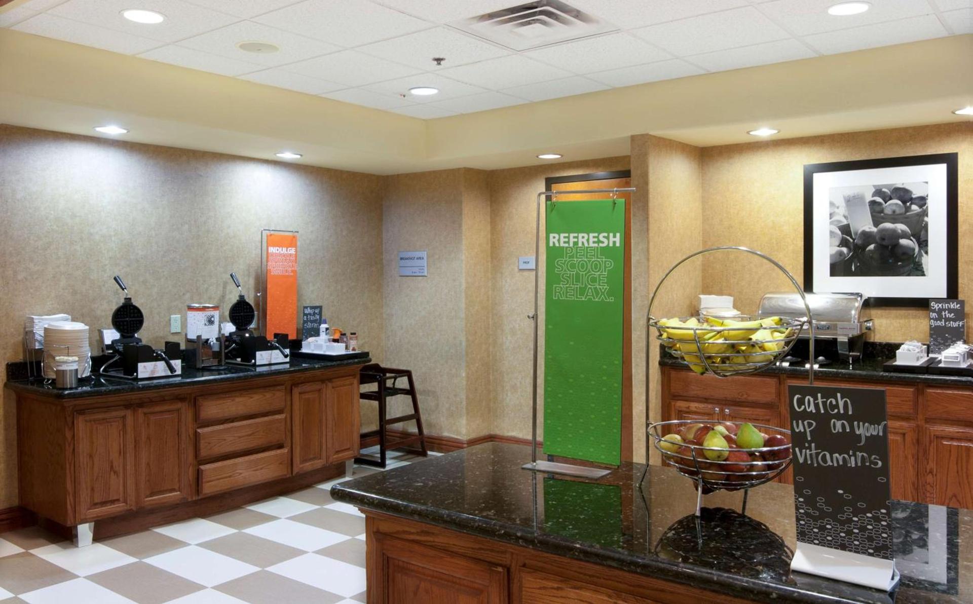 Hampton Inn and Suites-Brownsville photo 8
